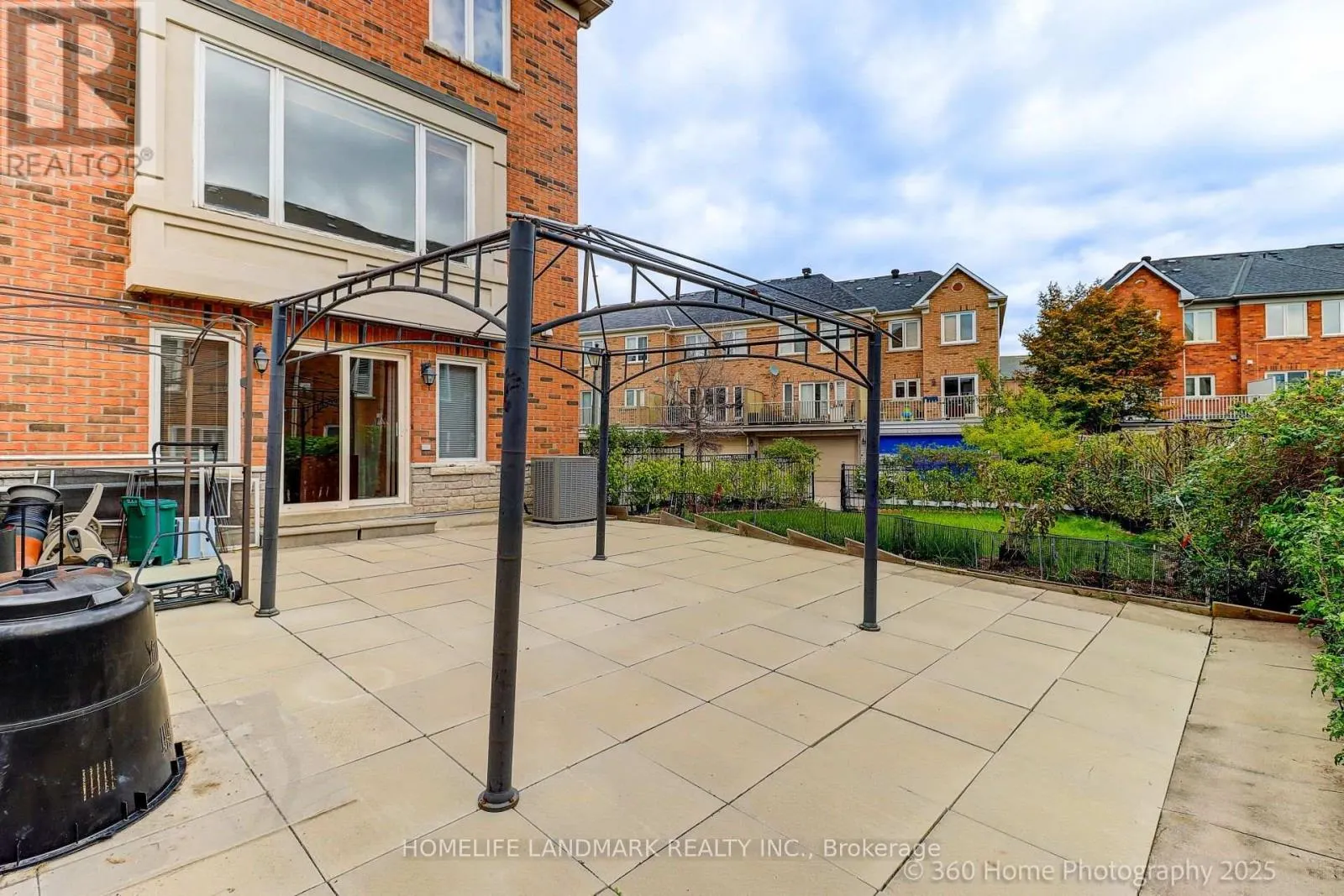 189 LEITCHCROFT CRESCENT