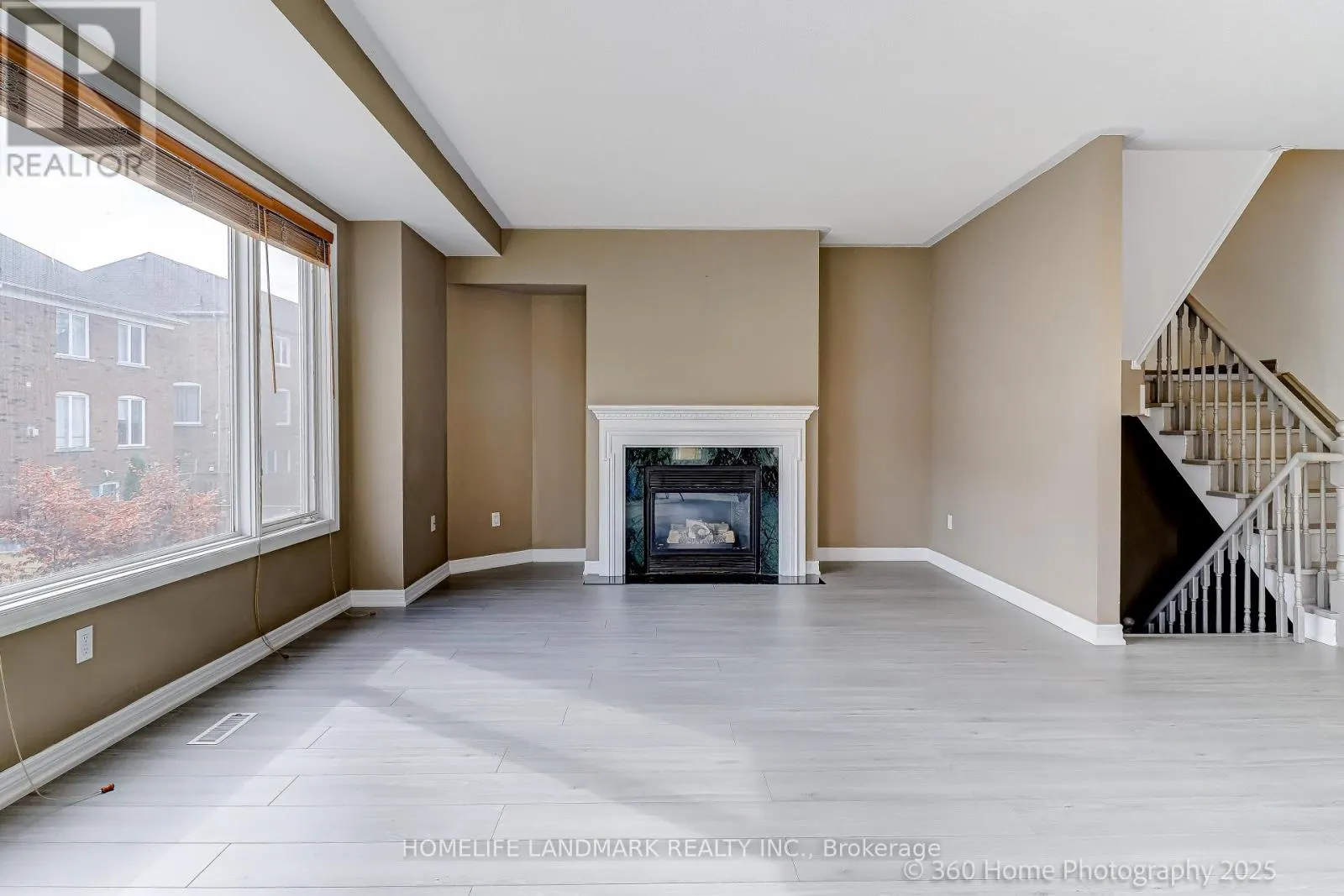 189 LEITCHCROFT CRESCENT