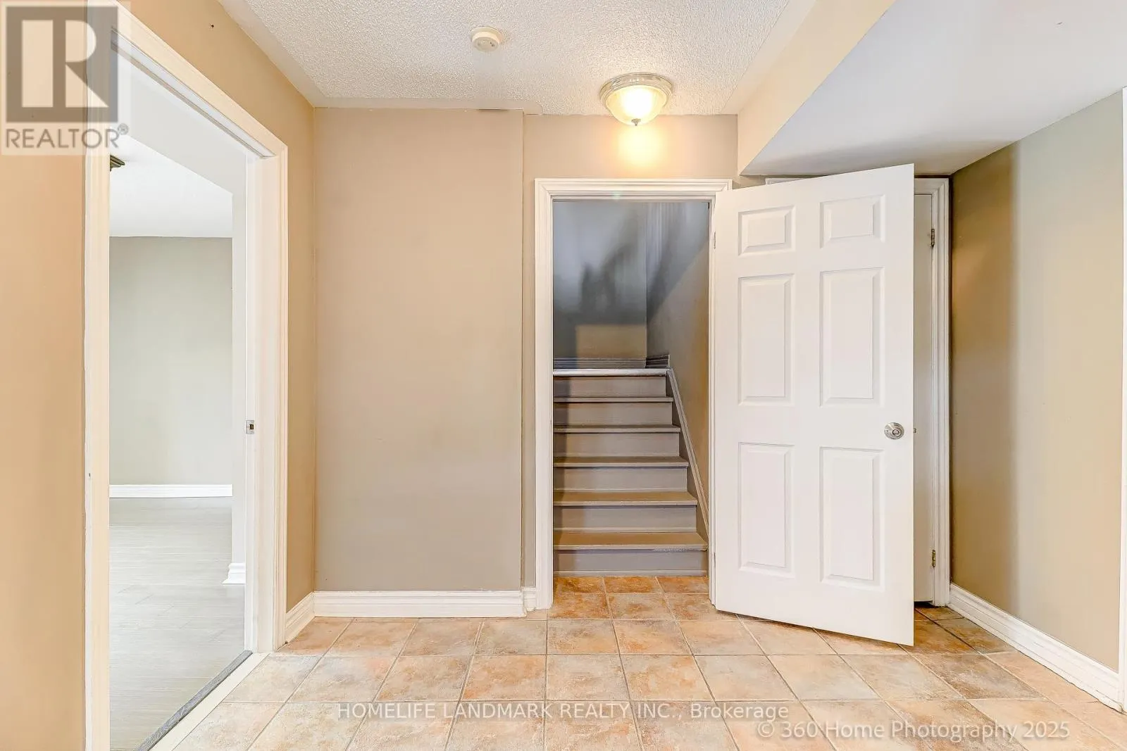 189 LEITCHCROFT CRESCENT