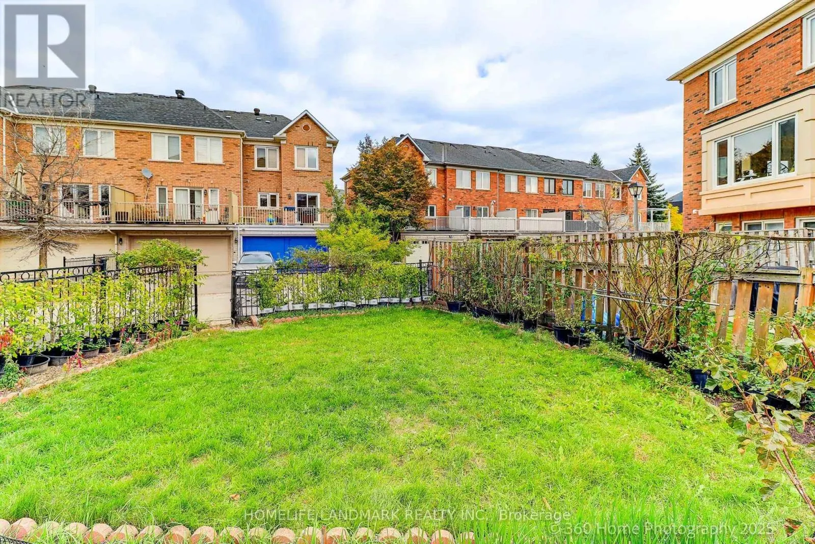 189 LEITCHCROFT CRESCENT
