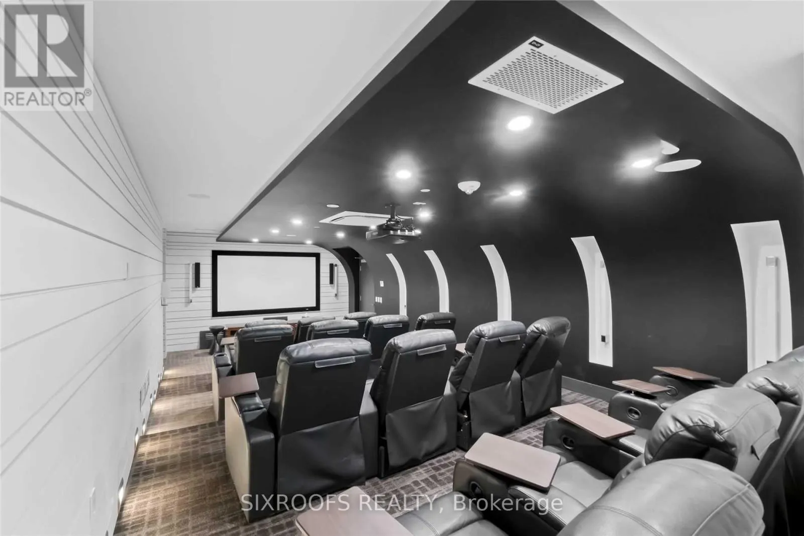 535 - 9471 YONGE STREET