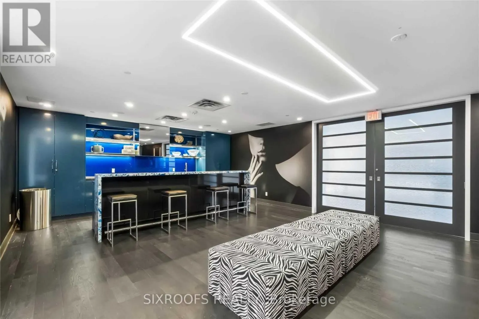 535 - 9471 YONGE STREET