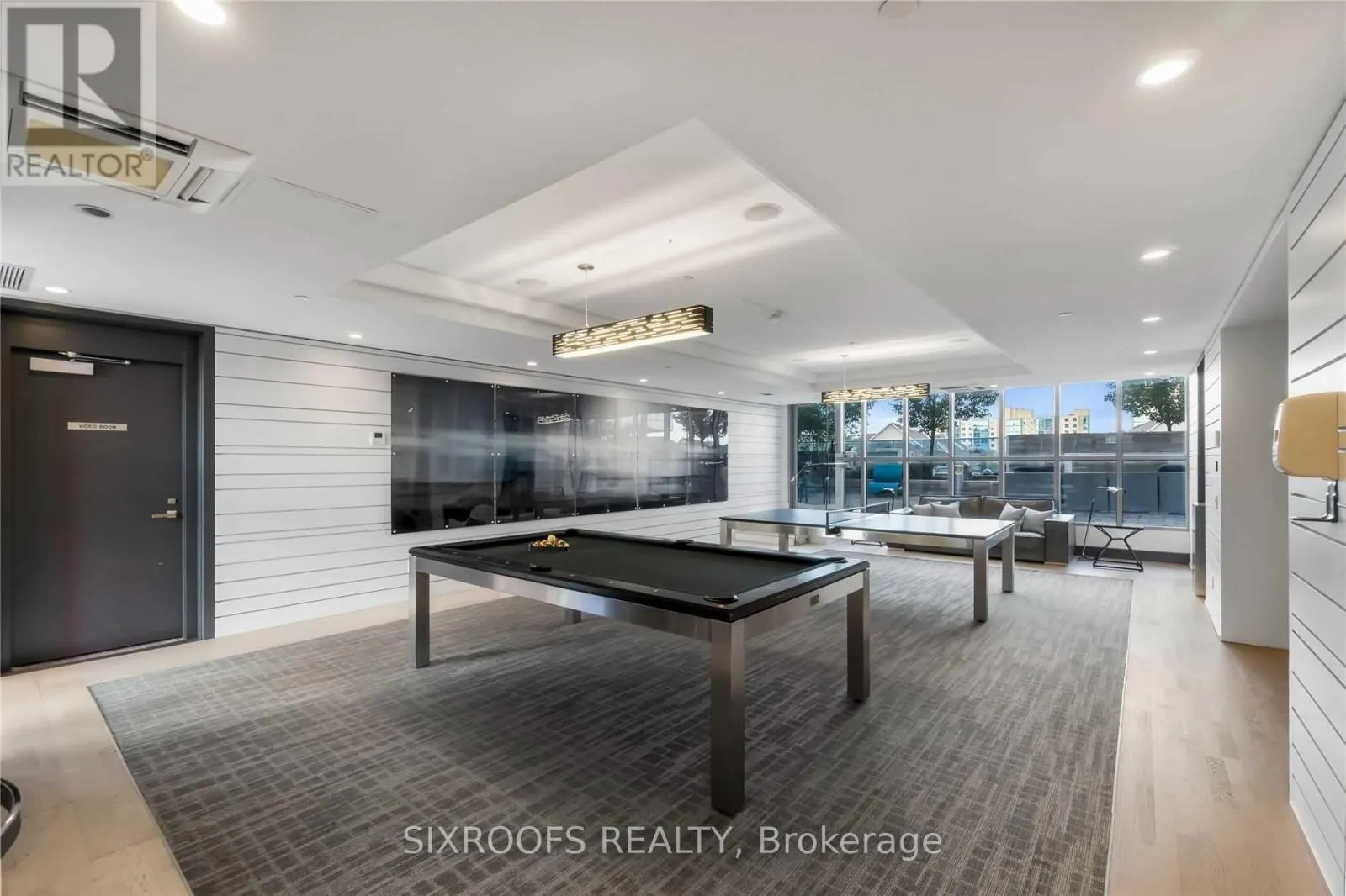 535 - 9471 YONGE STREET