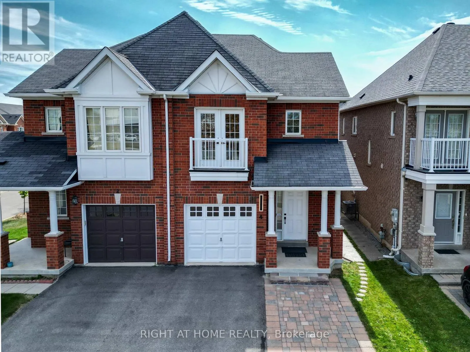 4 OLD ORCHARD CRESCENT