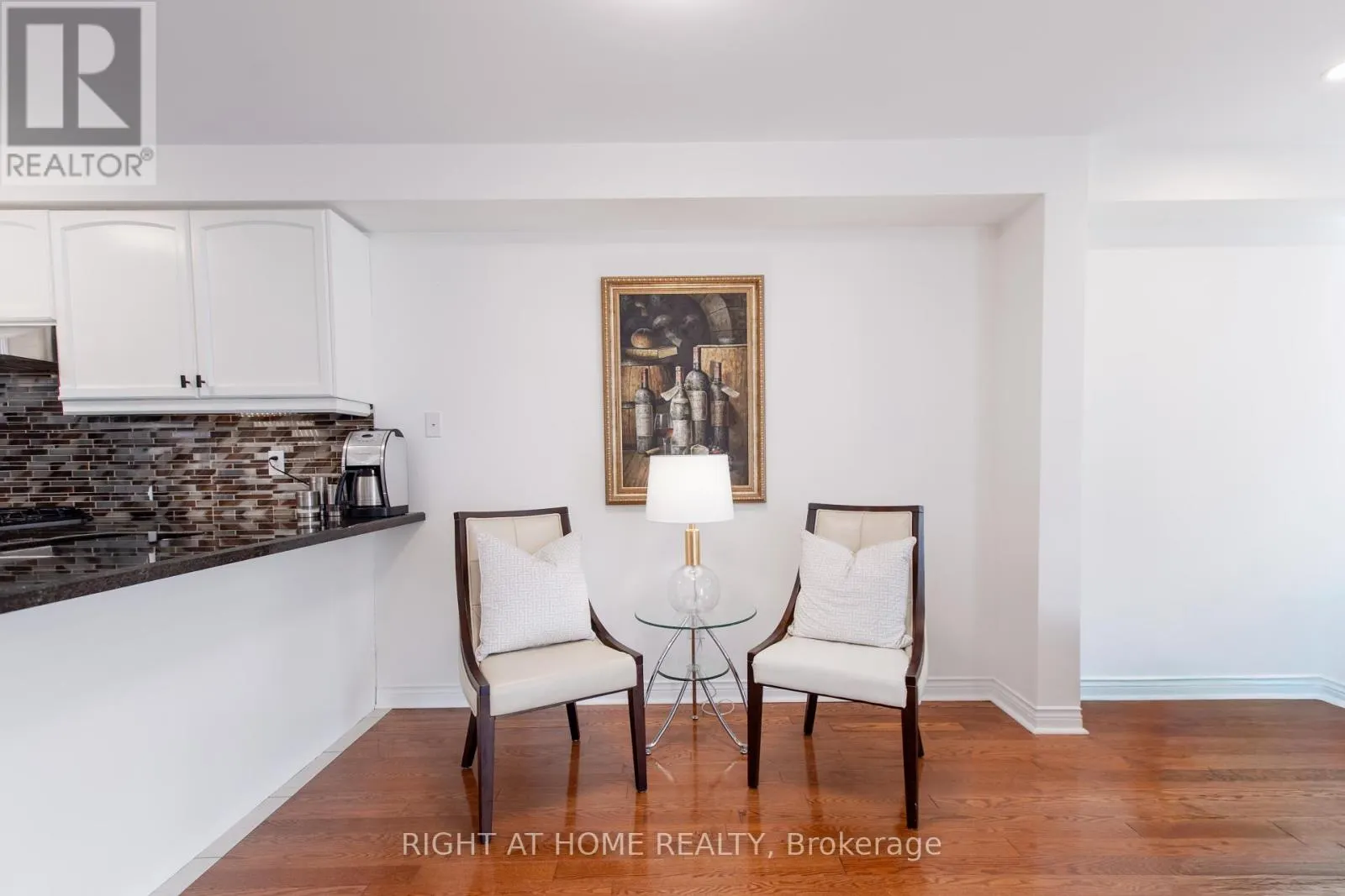 4 OLD ORCHARD CRESCENT