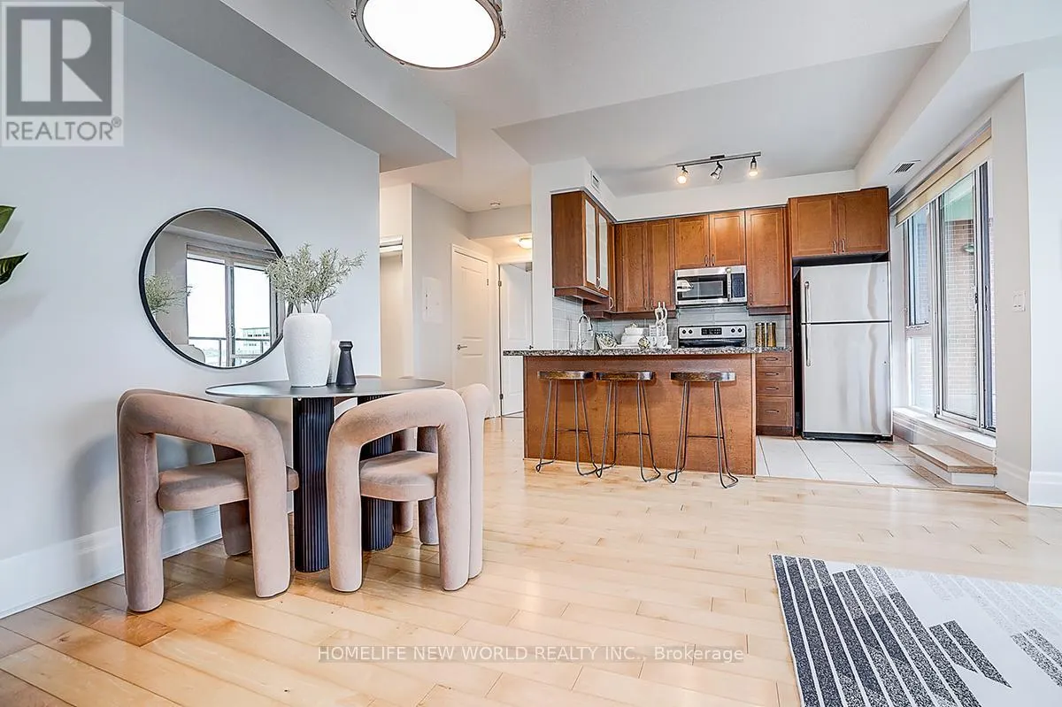 510 - 57 UPPER DUKE CRESCENT
