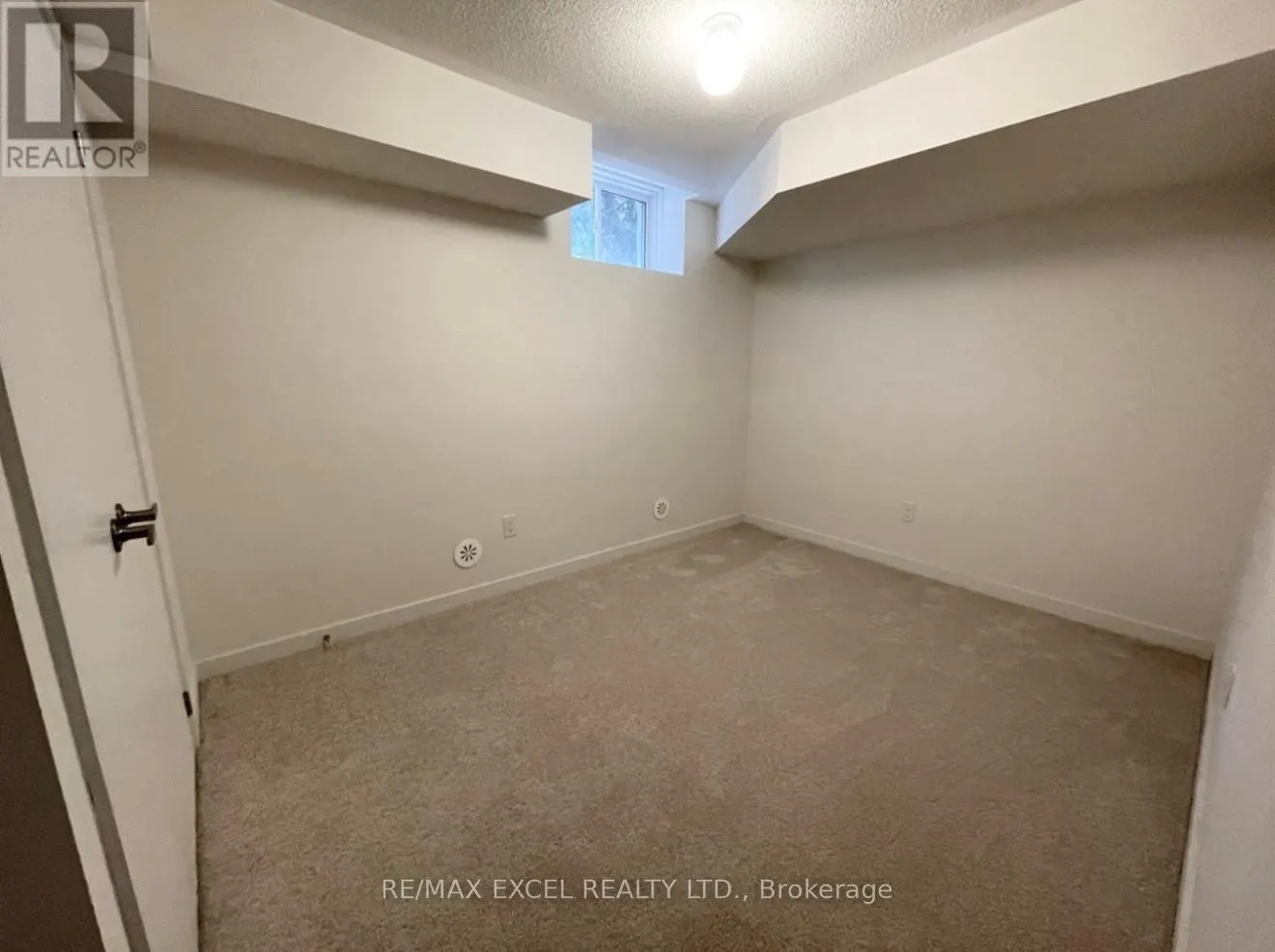 49 ARMILLO PLACE