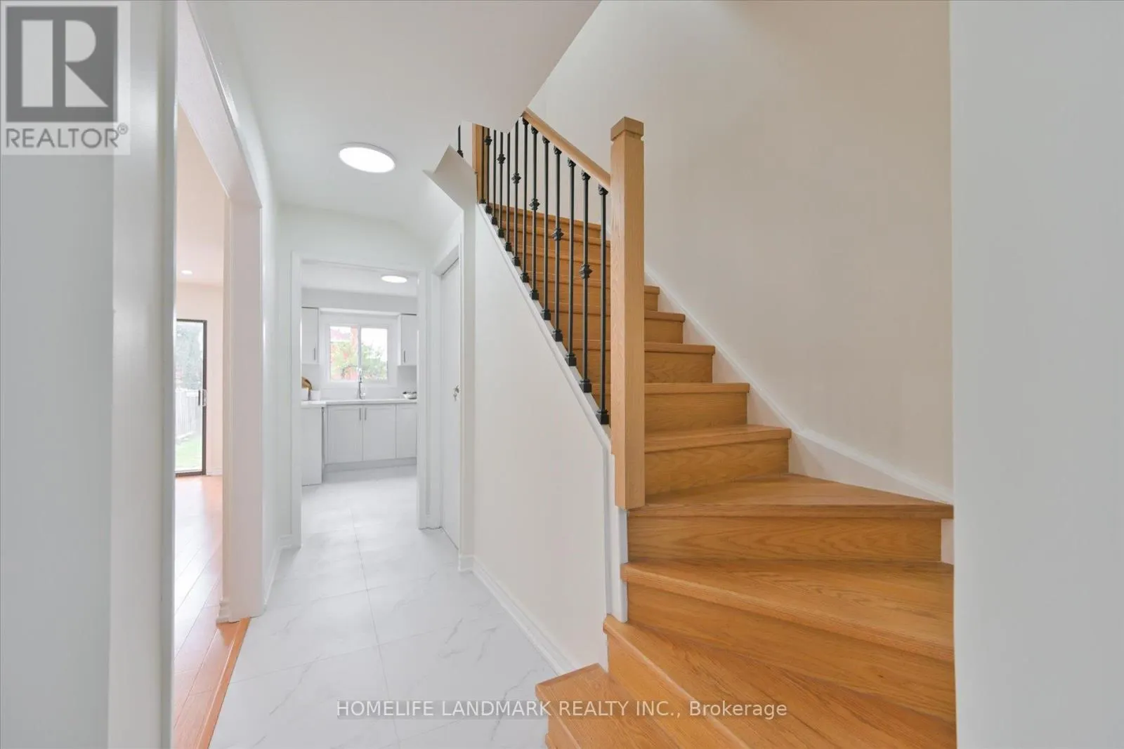 208 WOODHALL ROAD