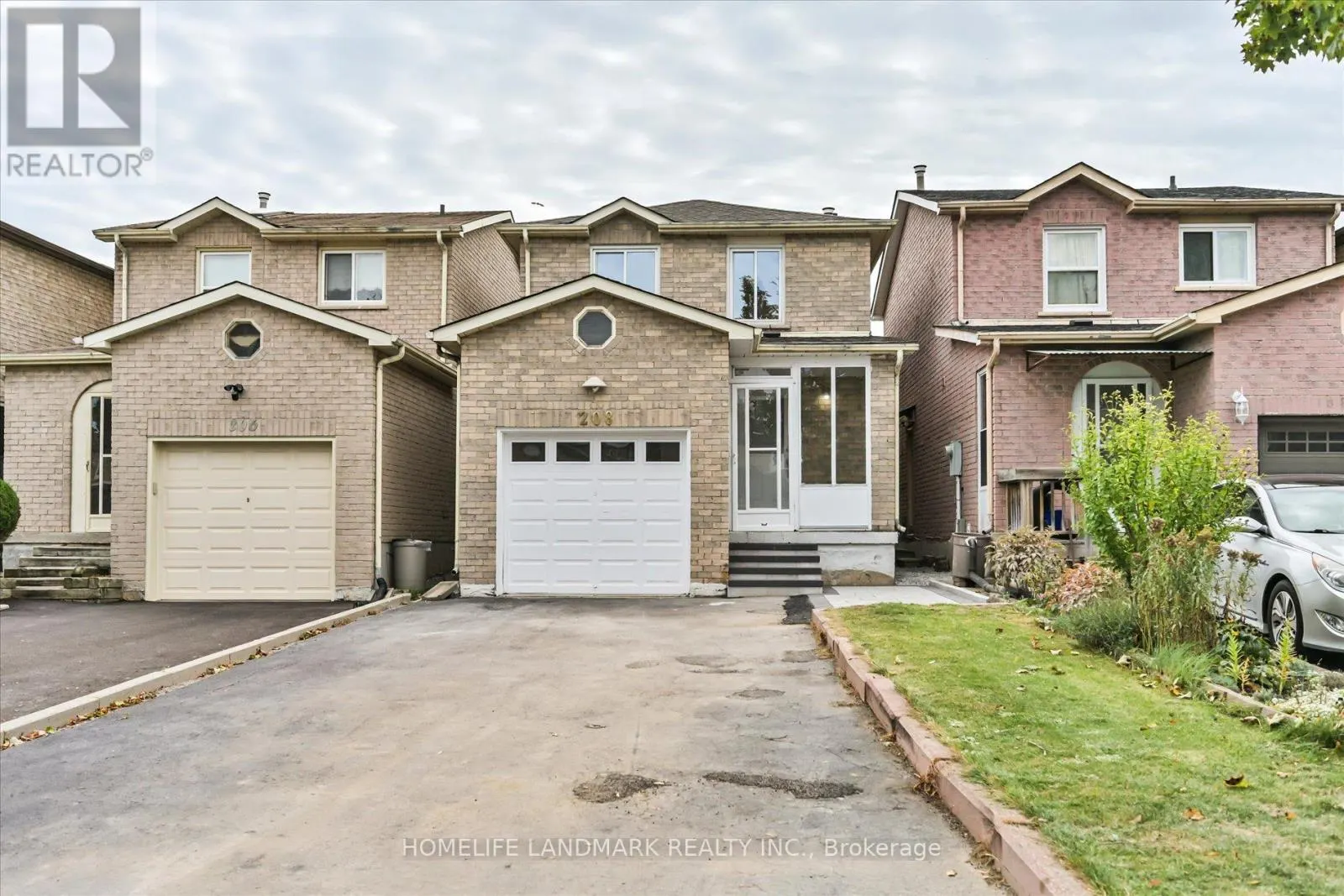 208 WOODHALL ROAD