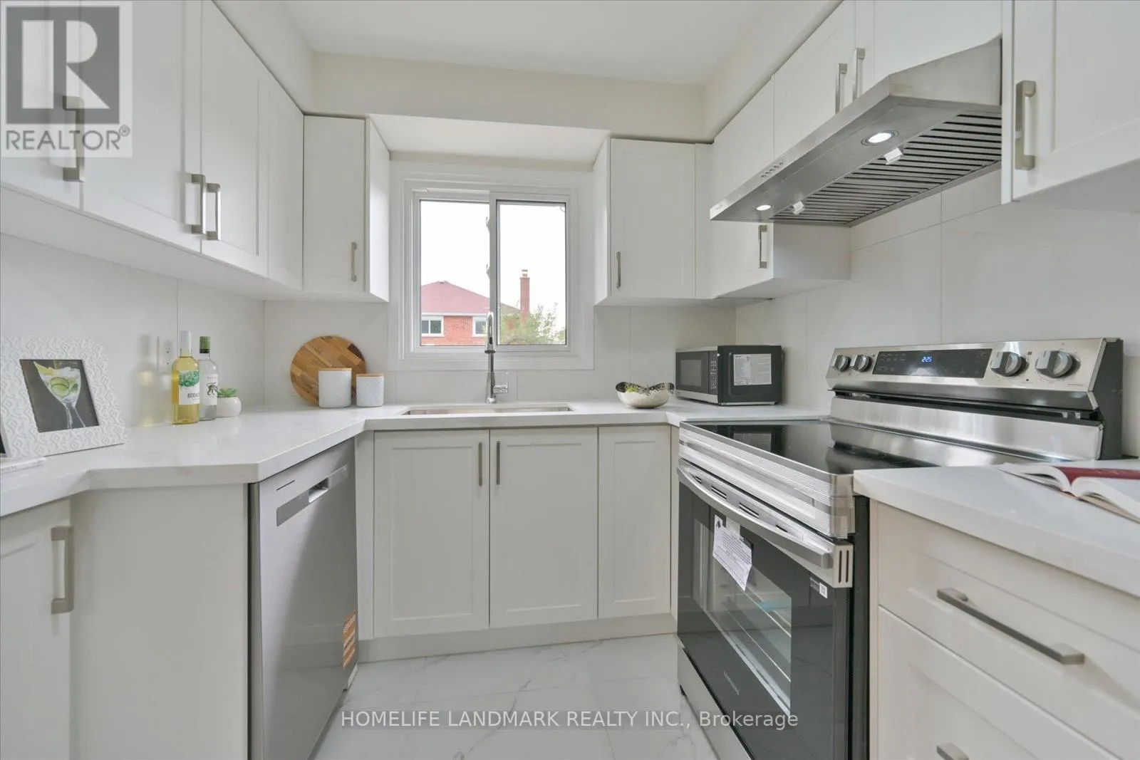208 WOODHALL ROAD