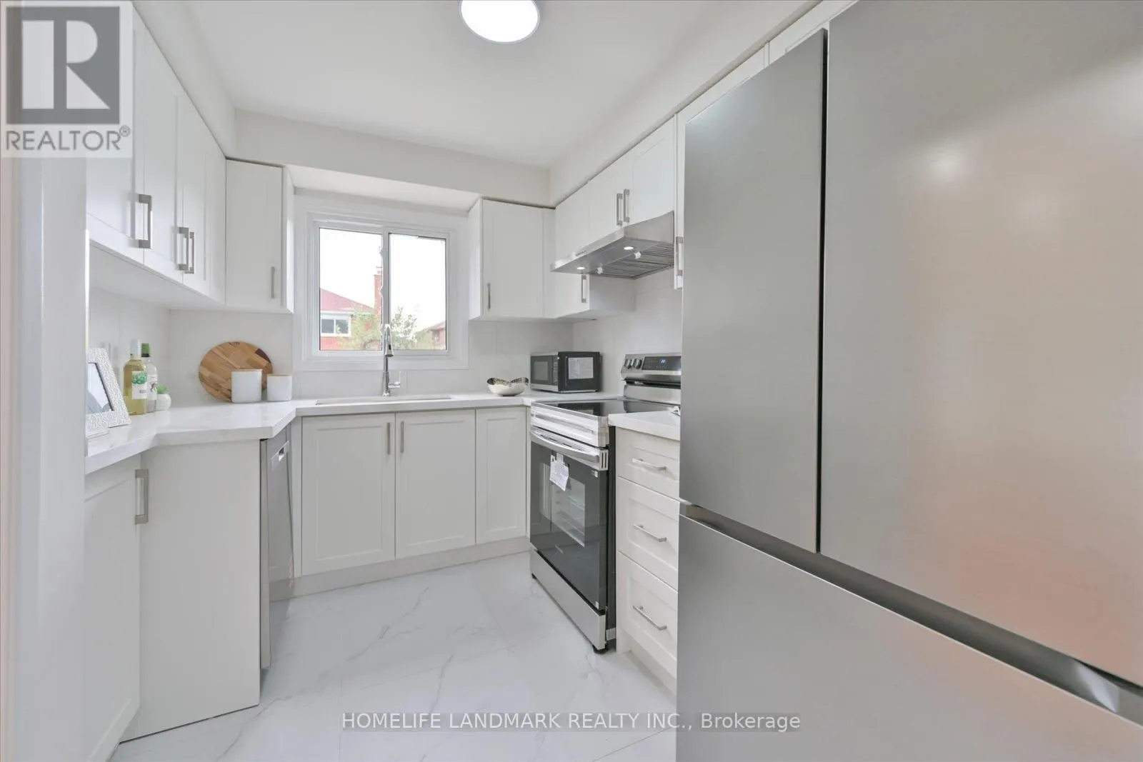 208 WOODHALL ROAD