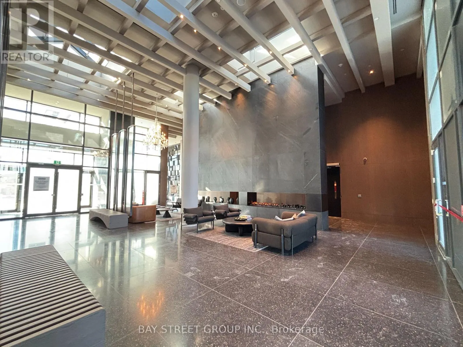 4612 - 28 INTERCHANGE WAY