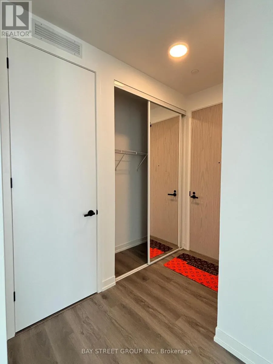4612 - 28 INTERCHANGE WAY