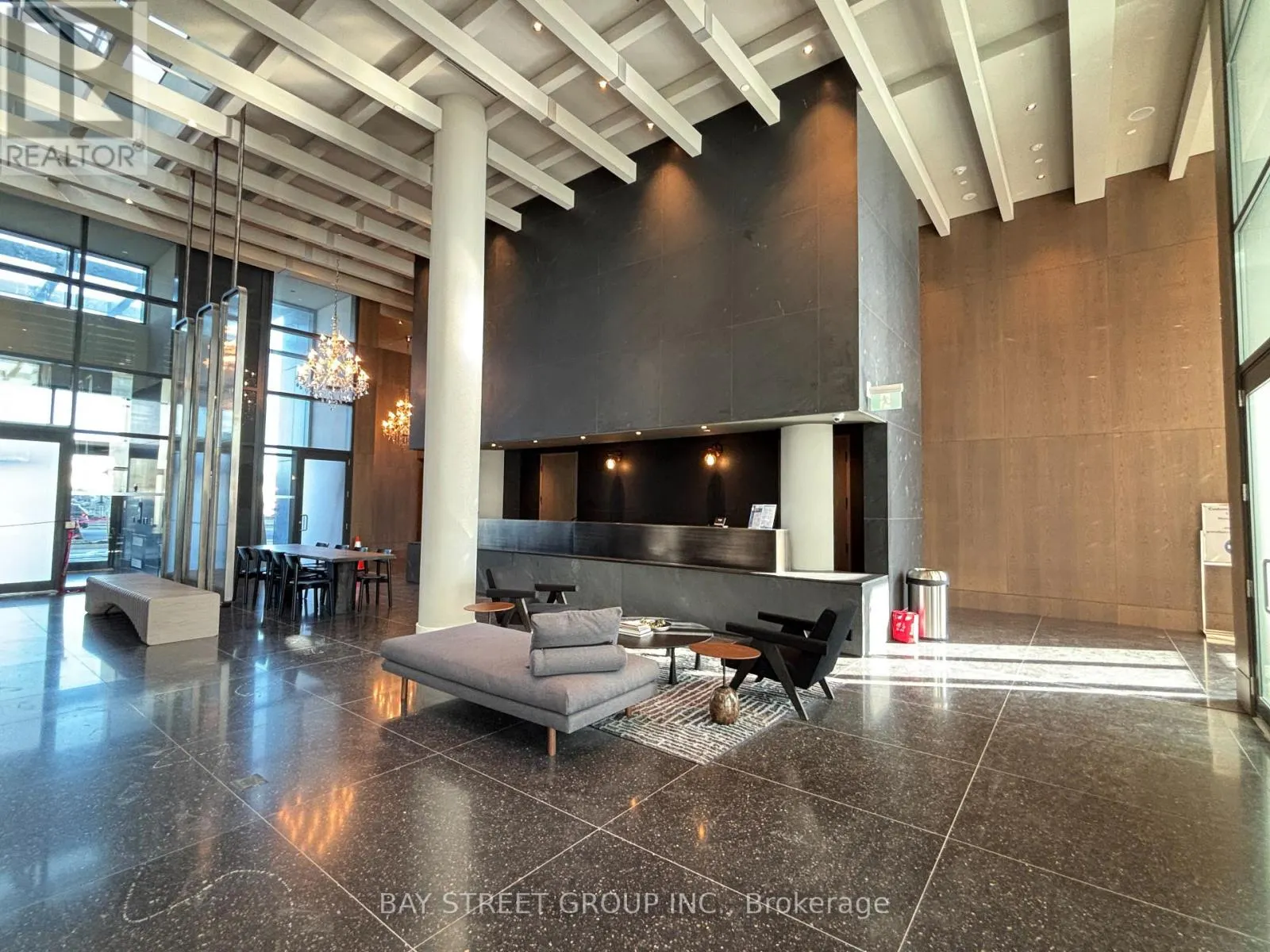 4612 - 28 INTERCHANGE WAY