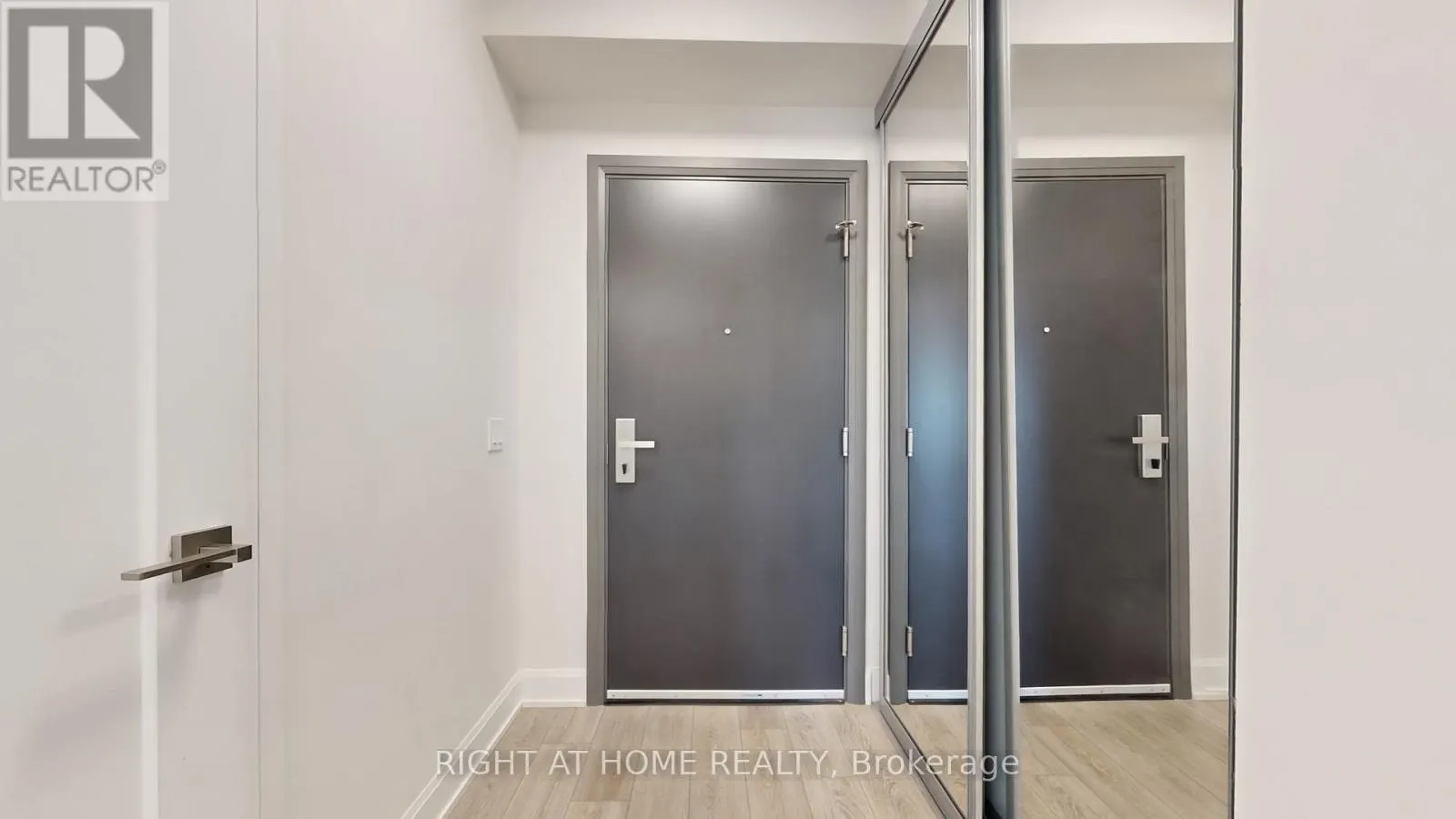 807 - 38 WATER WALK DRIVE