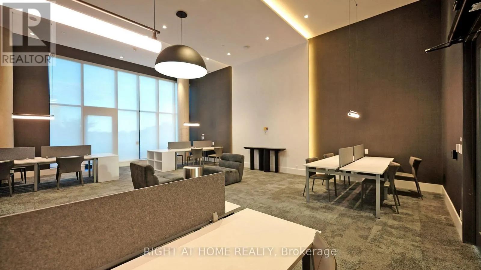 807 - 38 WATER WALK DRIVE