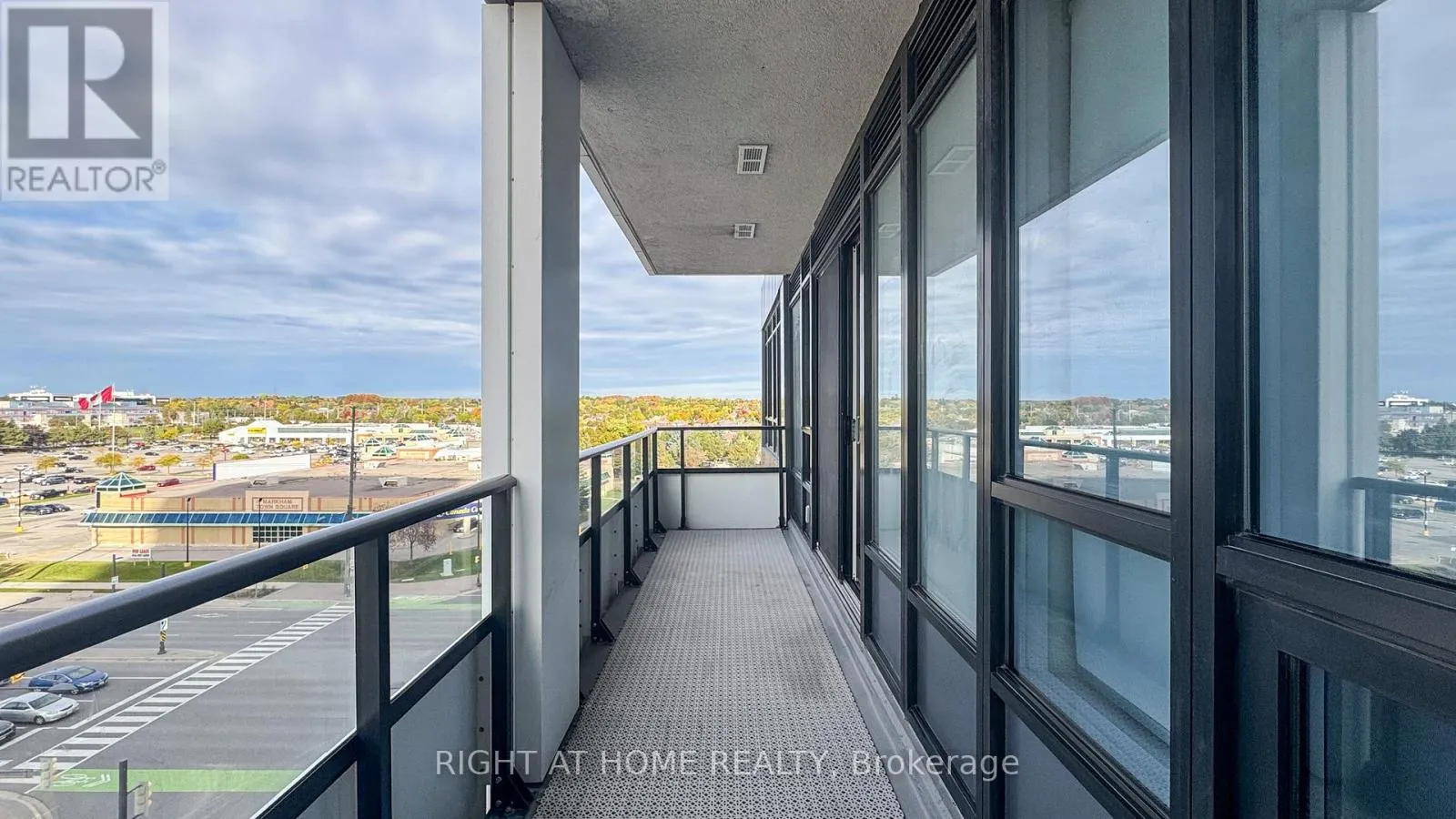 807 - 38 WATER WALK DRIVE
