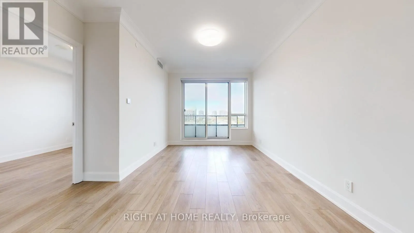 807 - 38 WATER WALK DRIVE