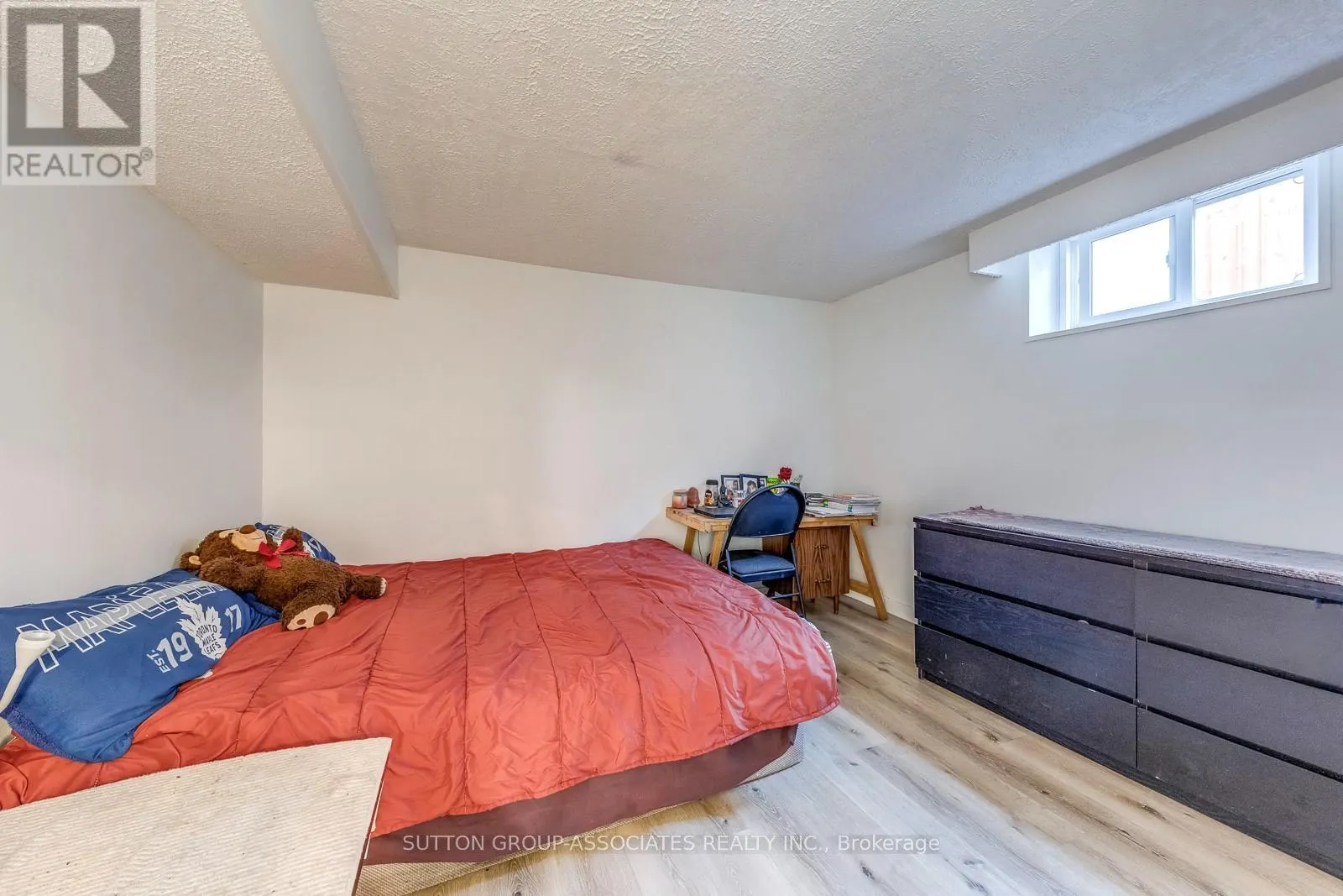 1 LAURENTIDE AVENUE