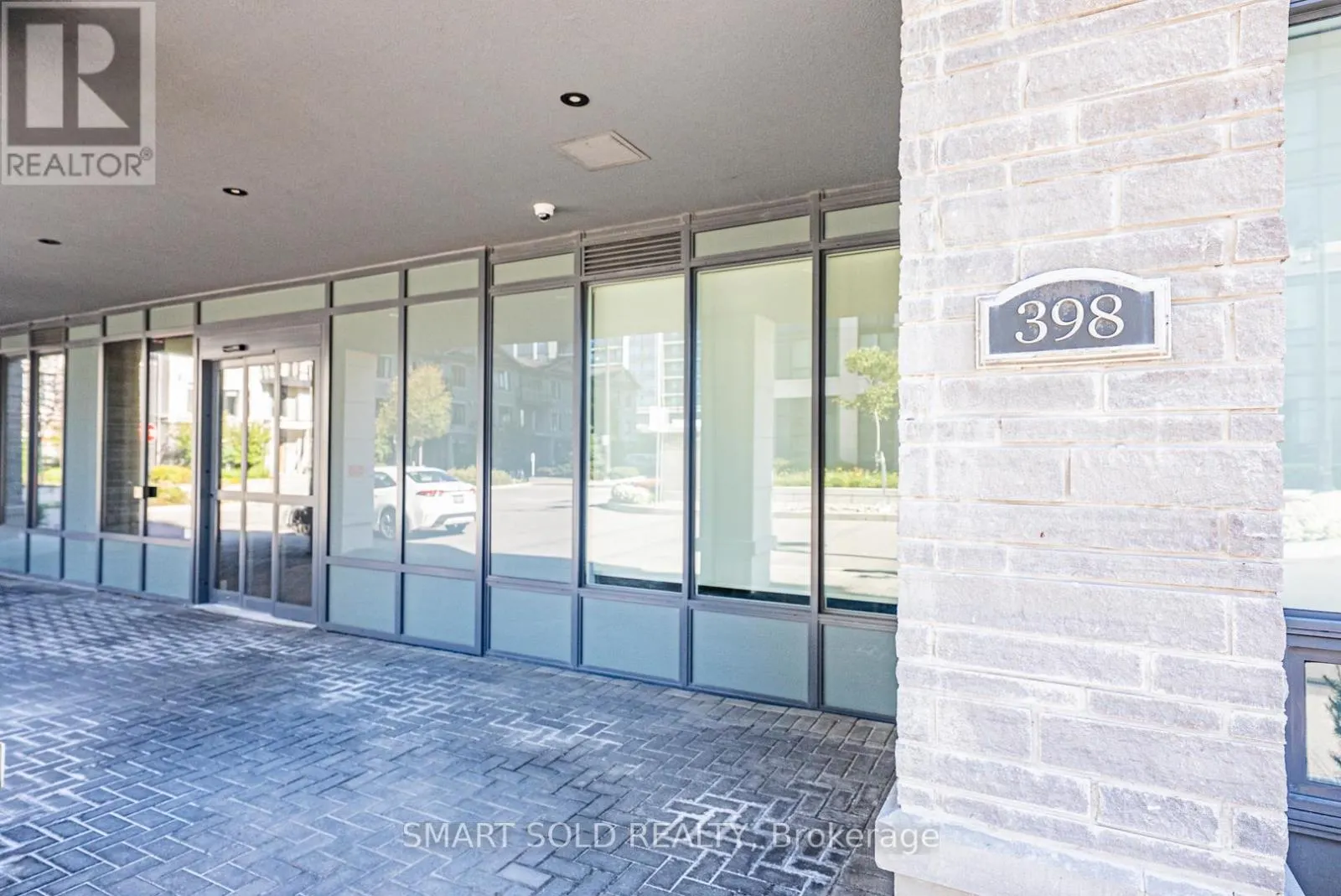 1012 - 398 HWY 7 E