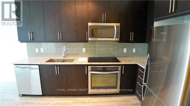 901 - 9608 YONGE STREET