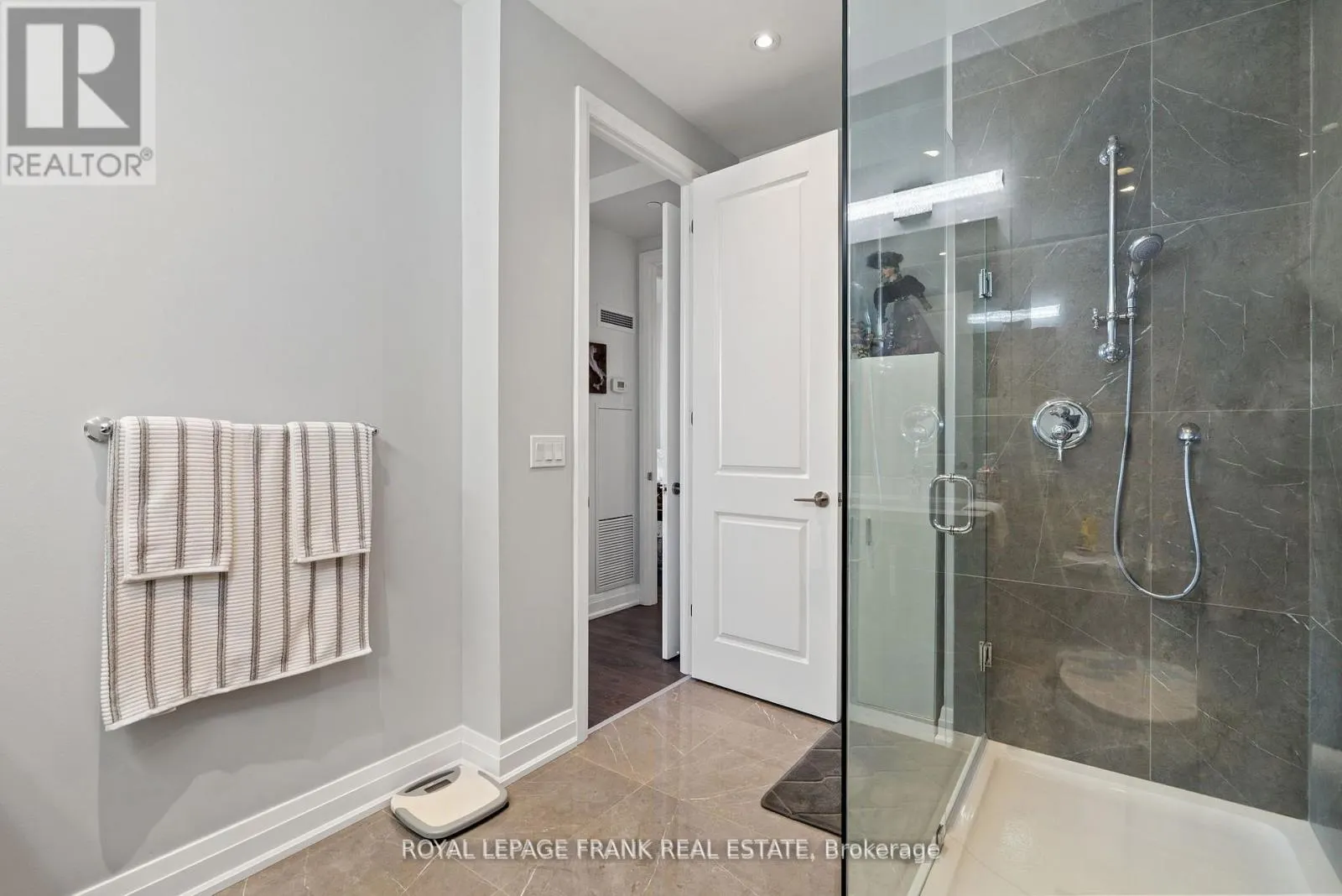 712 - 25 BAKER HILL BOULEVARD, #712
