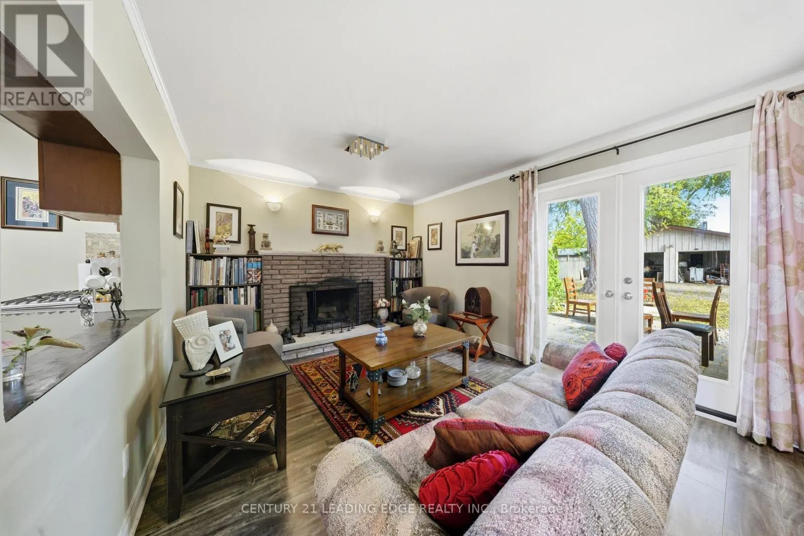 55 LAKE DRIVE N
