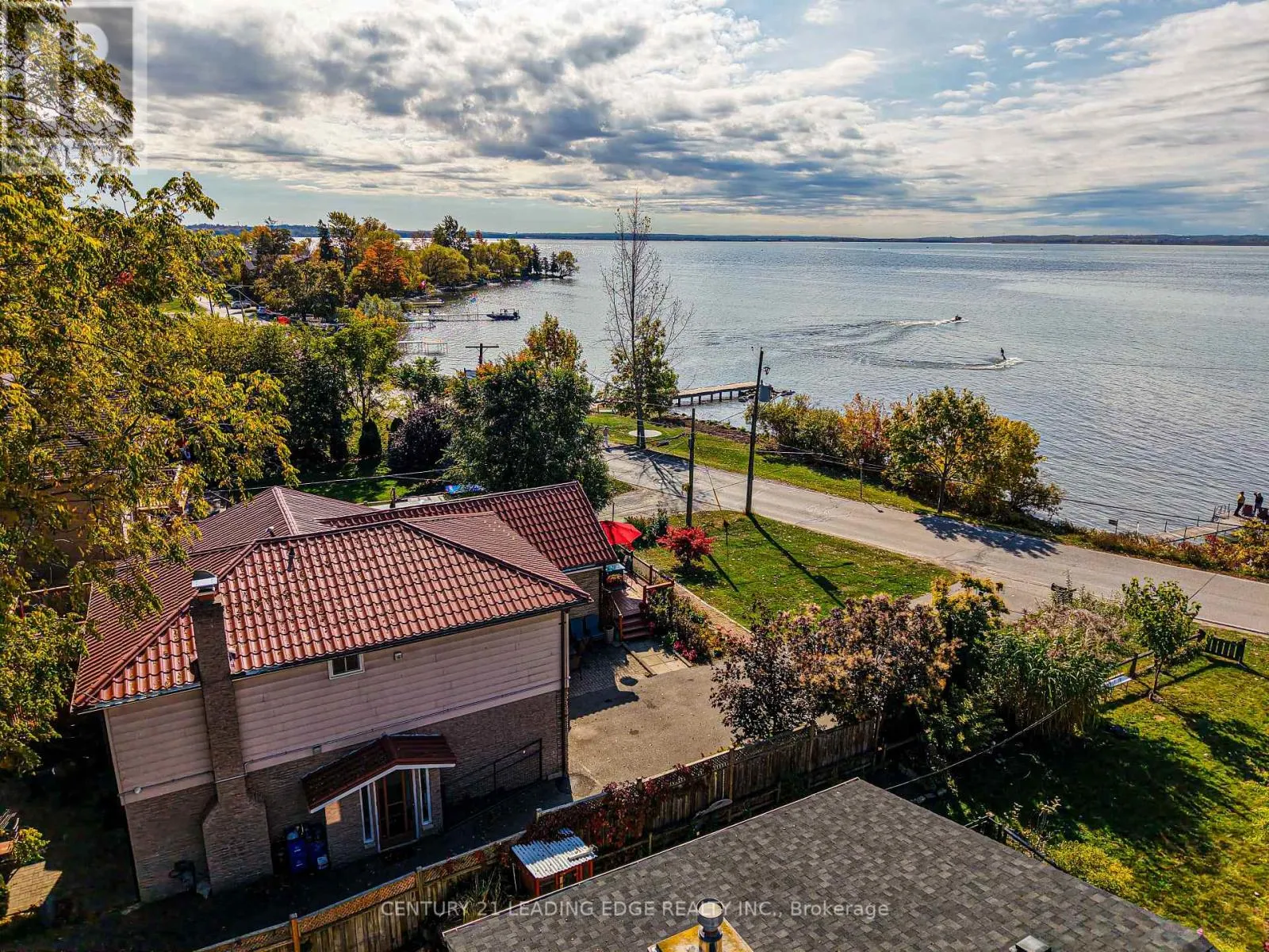 55 LAKE DRIVE N