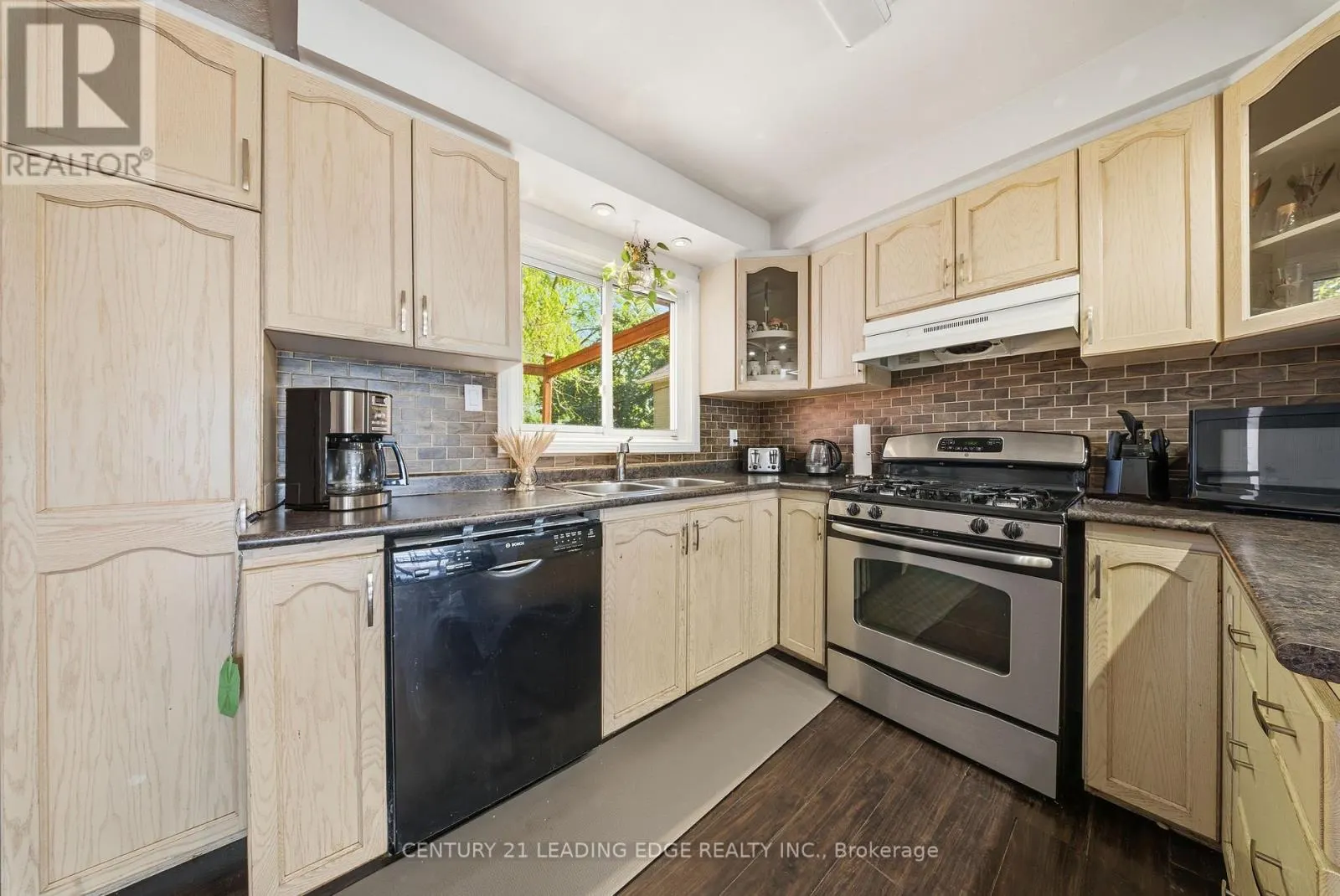 55 LAKE DRIVE N
