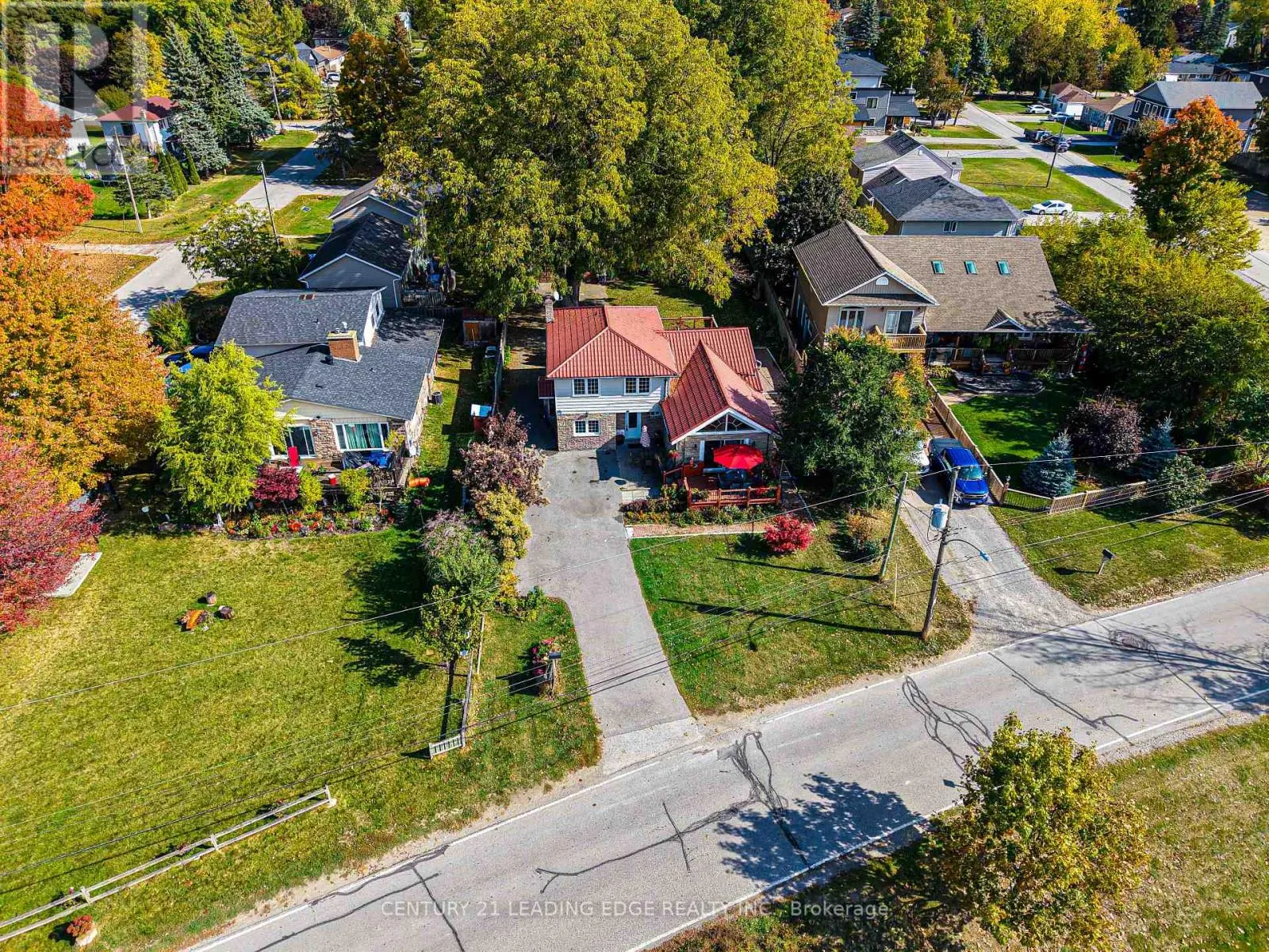 55 LAKE DRIVE N