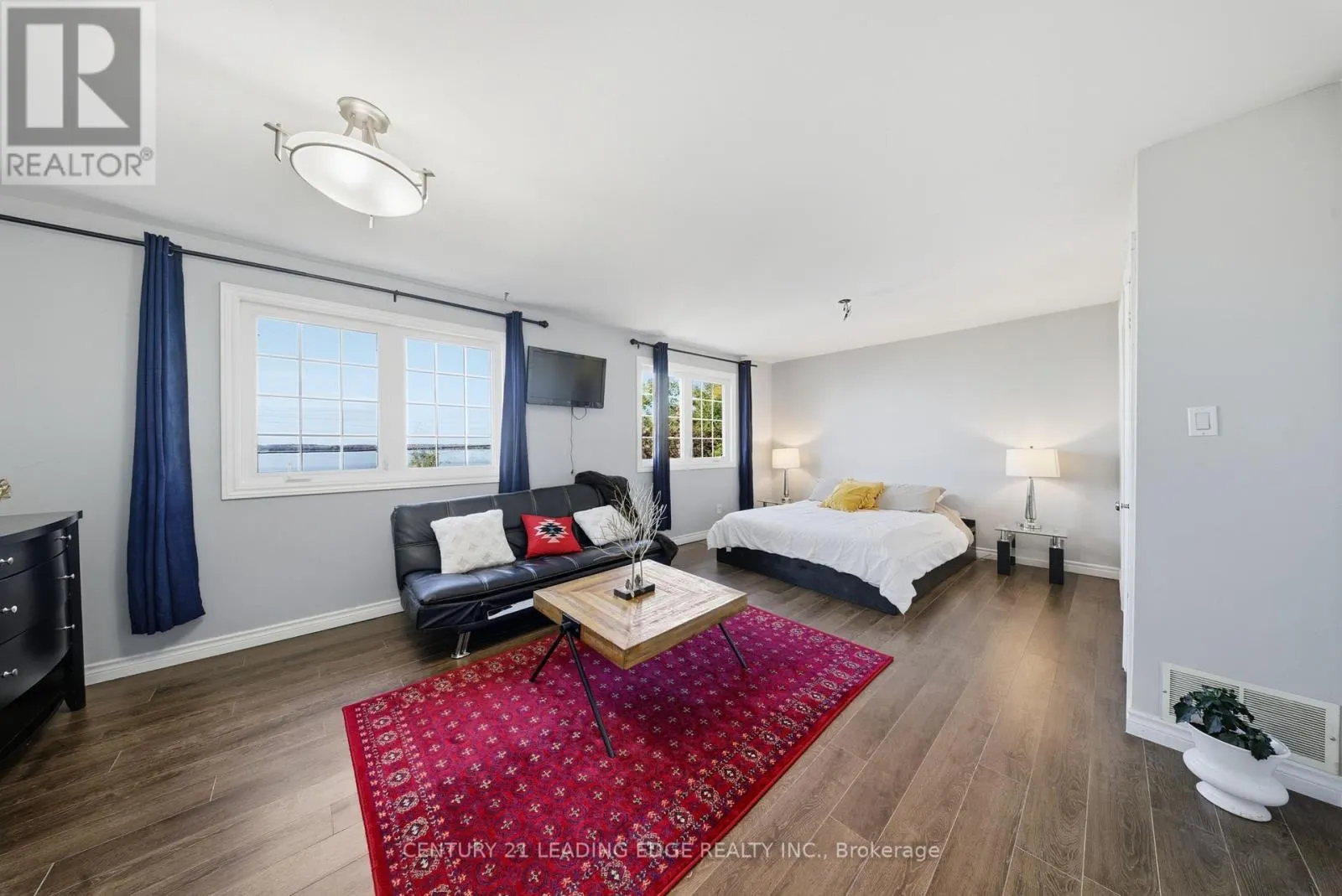 55 LAKE DRIVE N