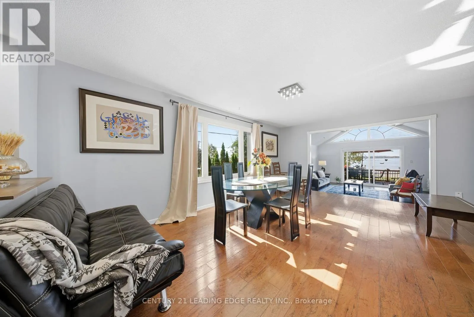 55 LAKE DRIVE N