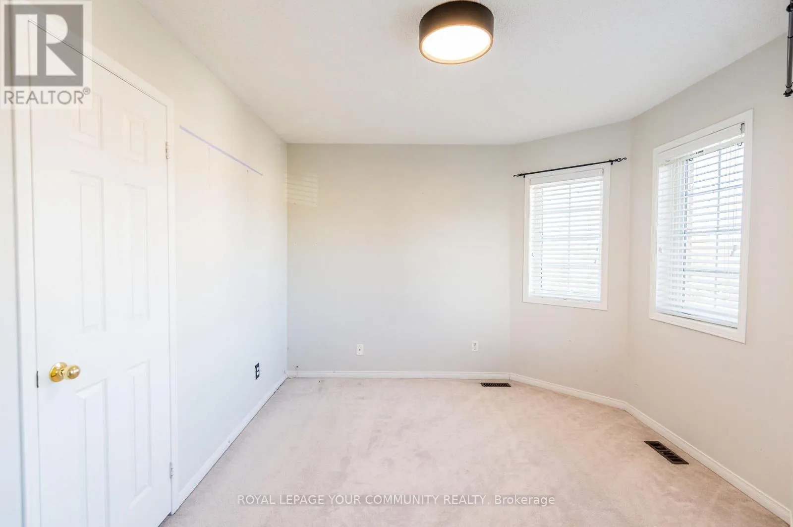 142 BLACKTHORN DRIVE