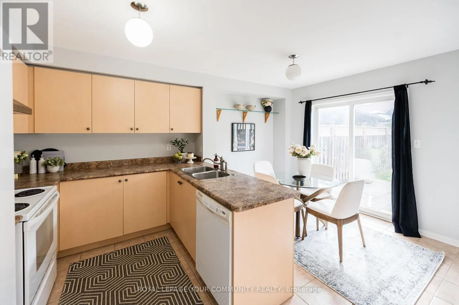 142 BLACKTHORN DRIVE