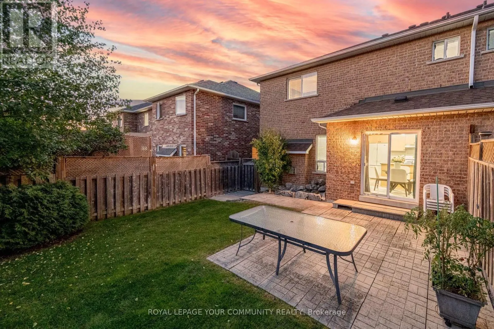 142 BLACKTHORN DRIVE