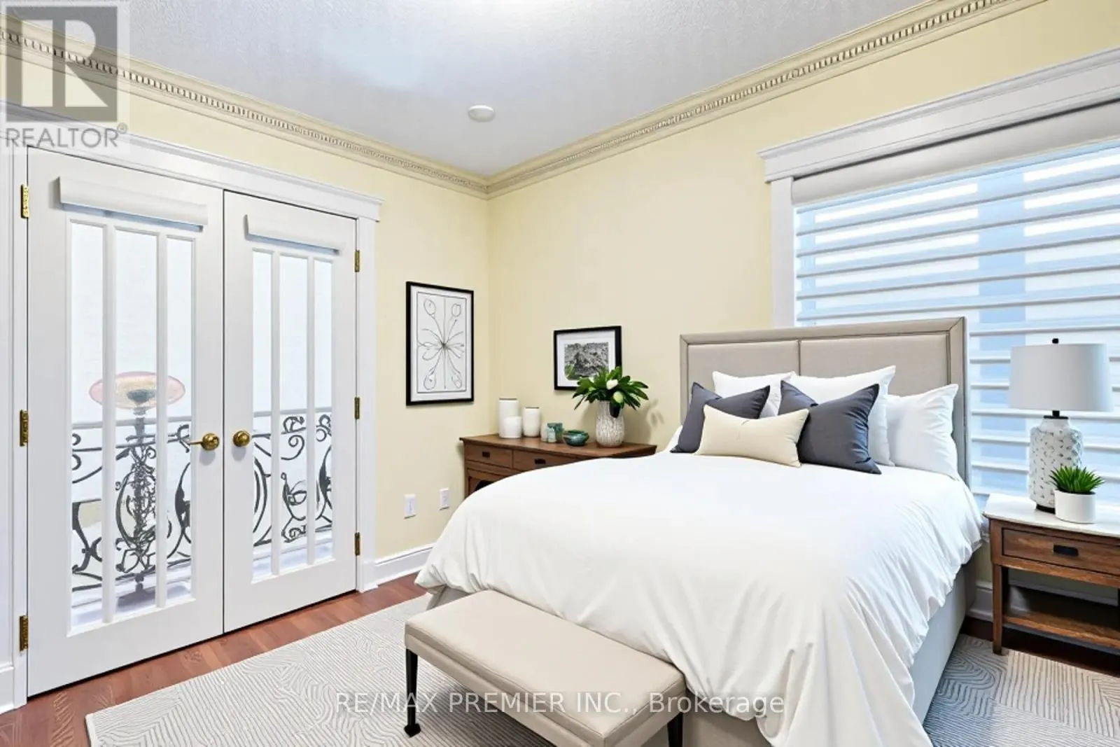 111 ARISTA GATE