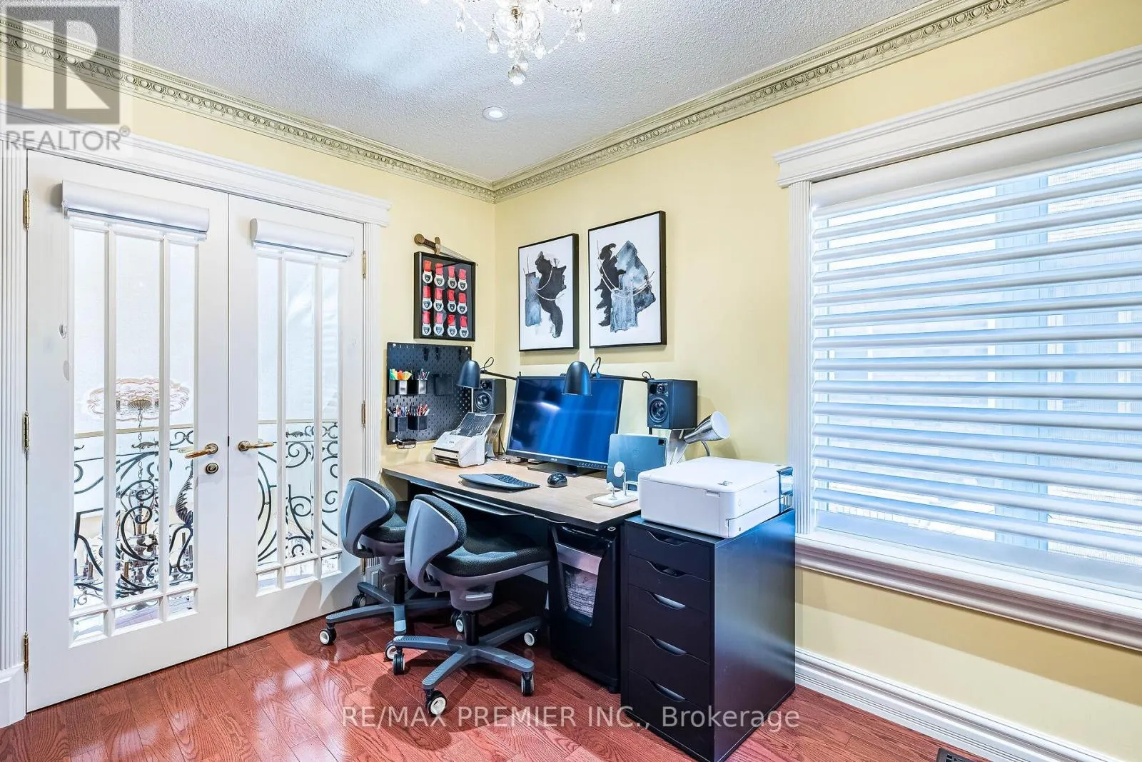 111 ARISTA GATE