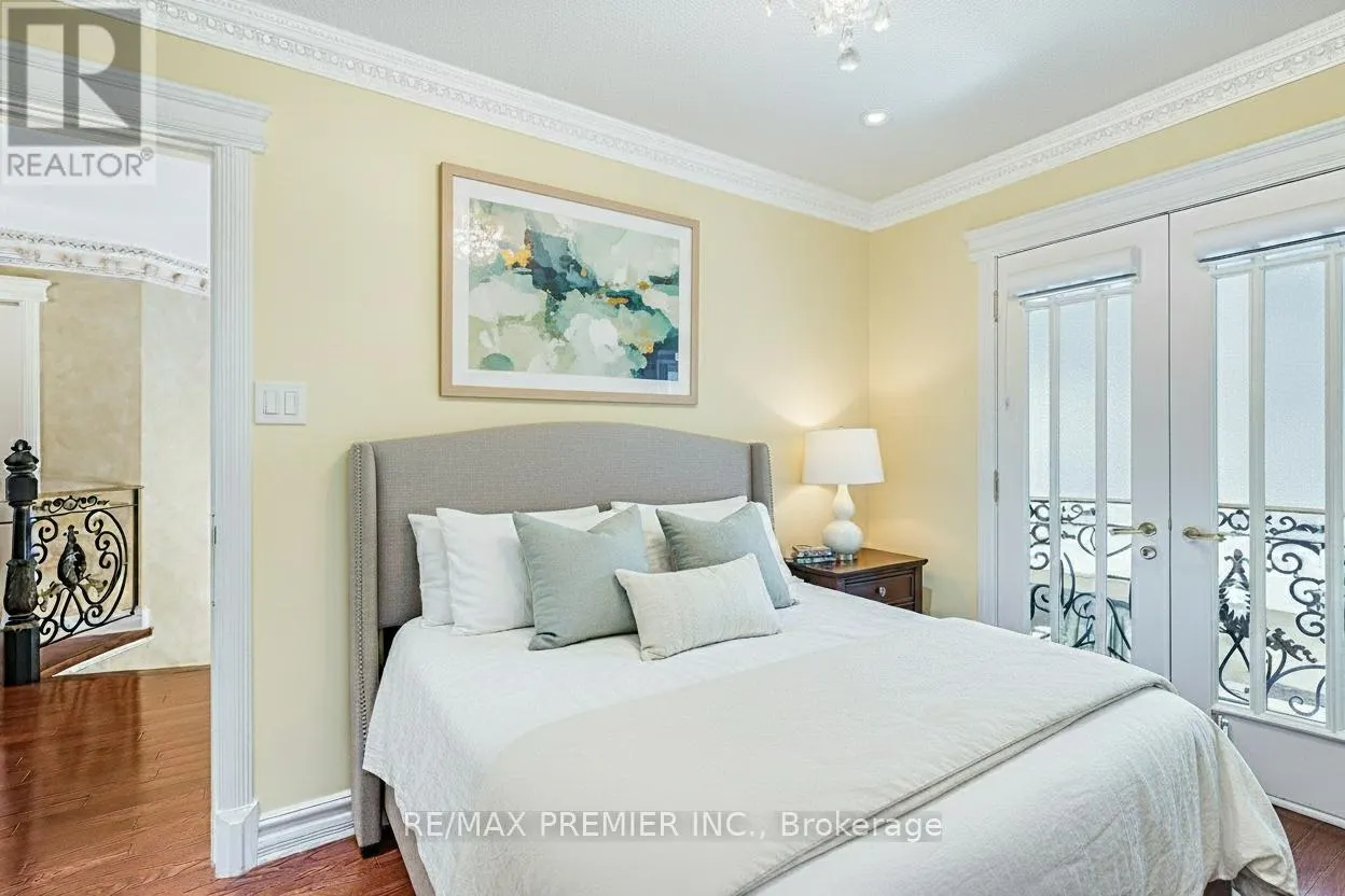 111 ARISTA GATE