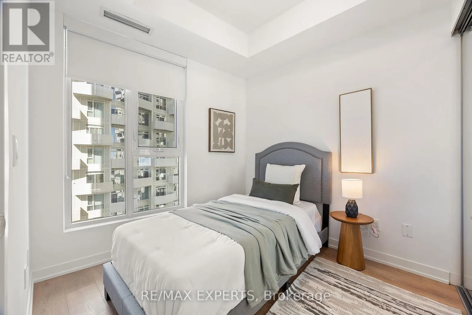 1414 - 10 ABEJA STREET