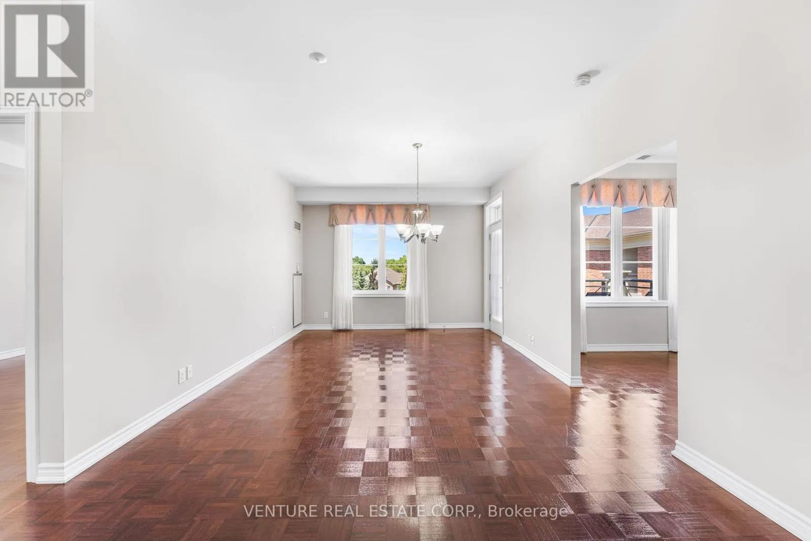 302 - 9519 KEELE STREET