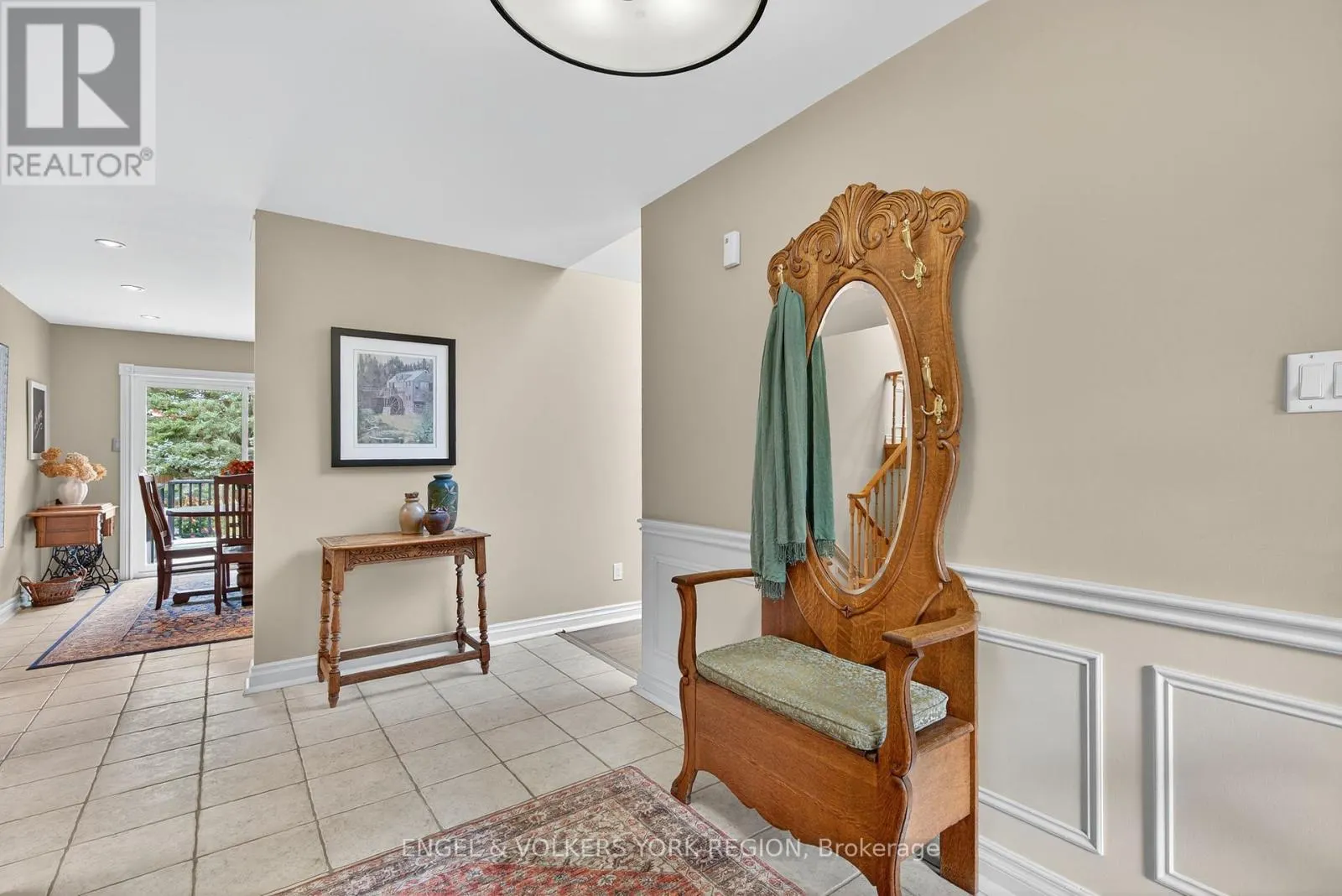 90 DEARBOURNE AVENUE