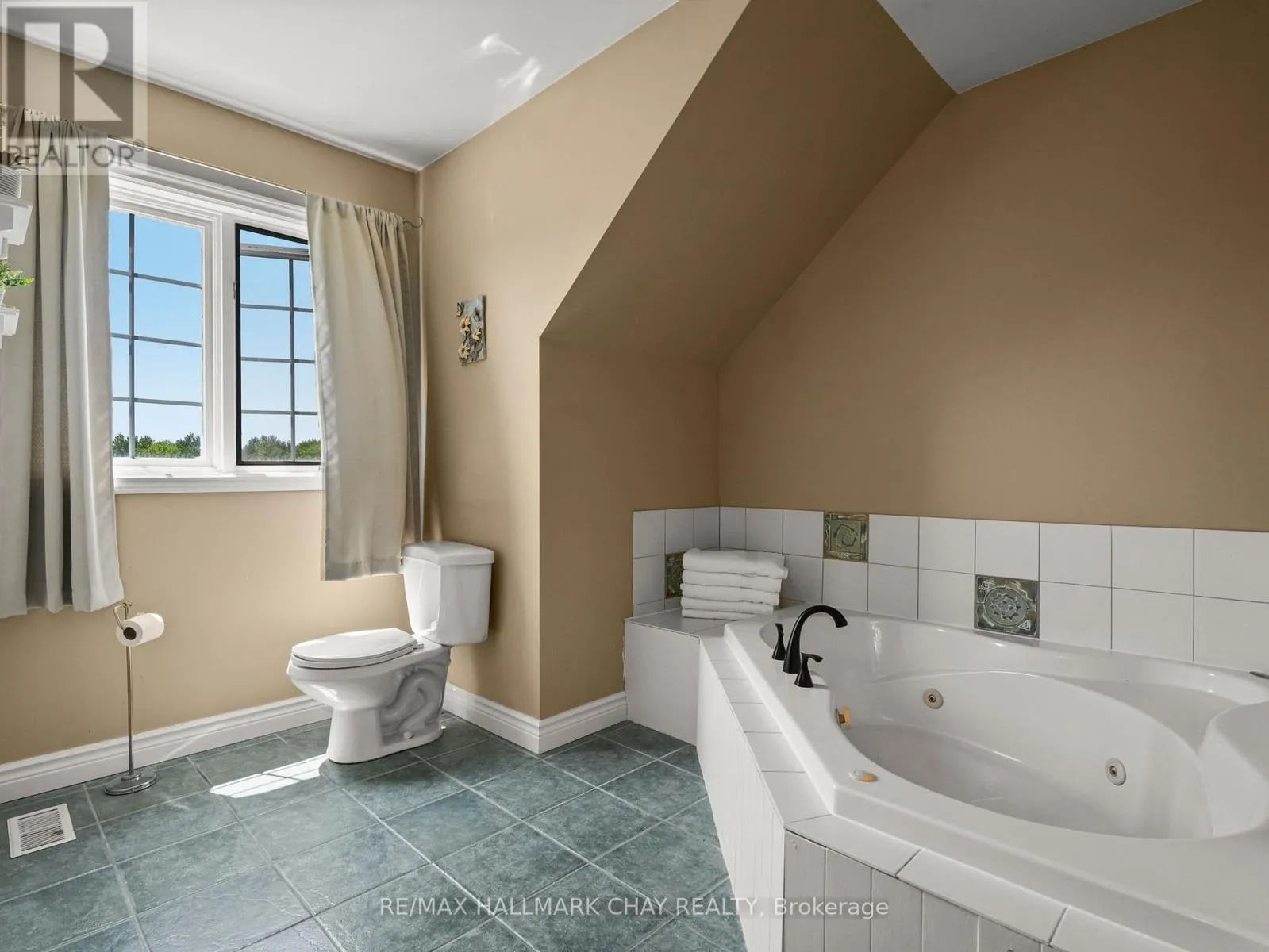4146 CONCESSION 7 ROAD