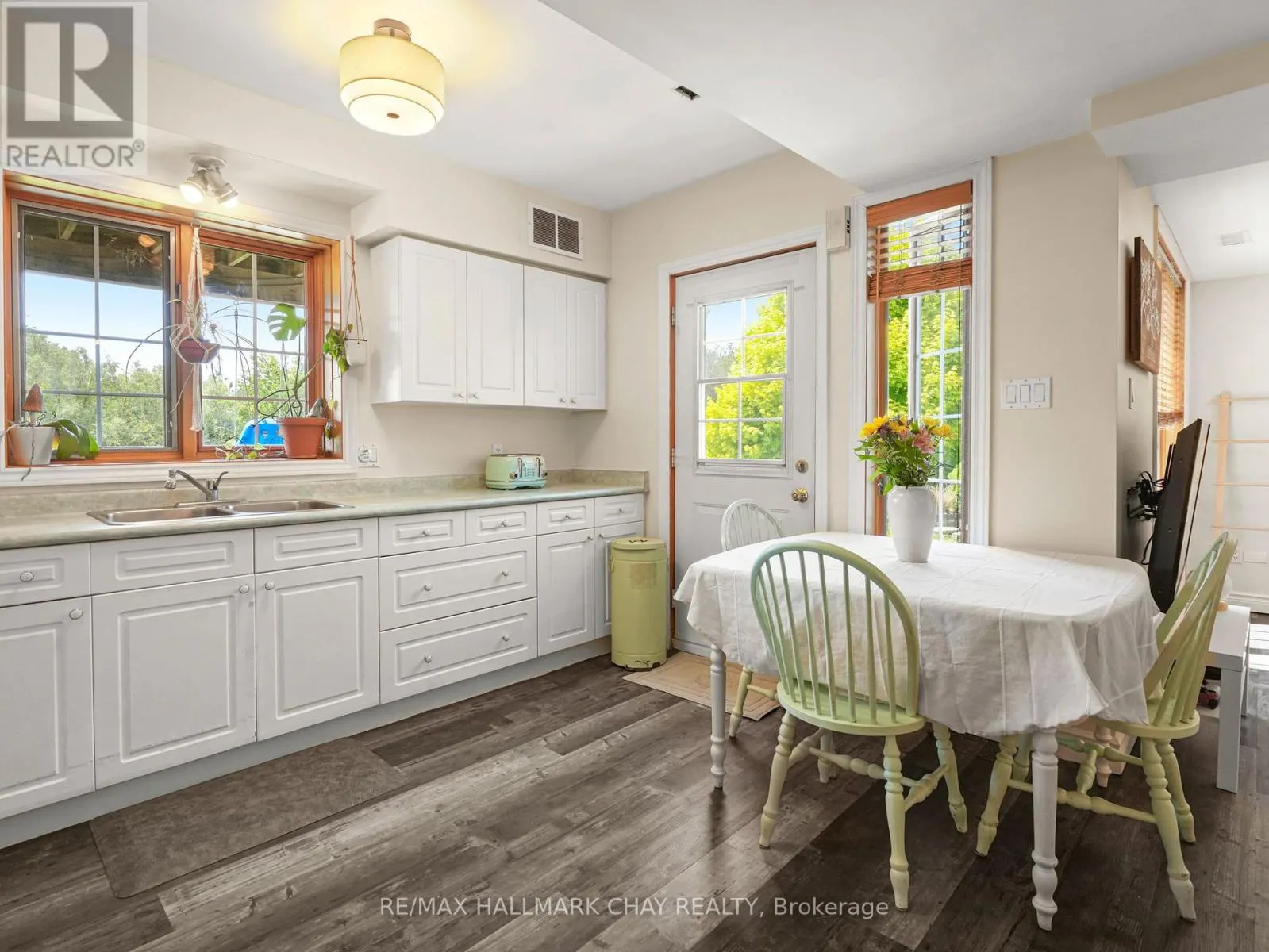 4146 CONCESSION 7 ROAD