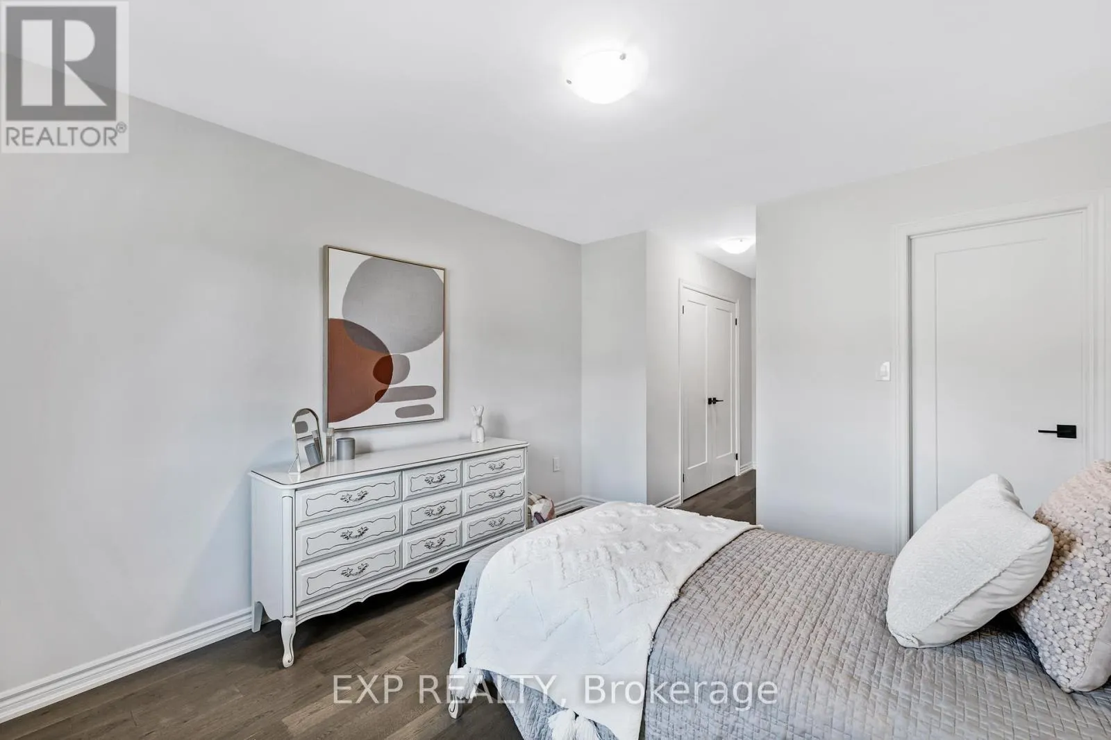 9 GORD MATTHEWS WAY