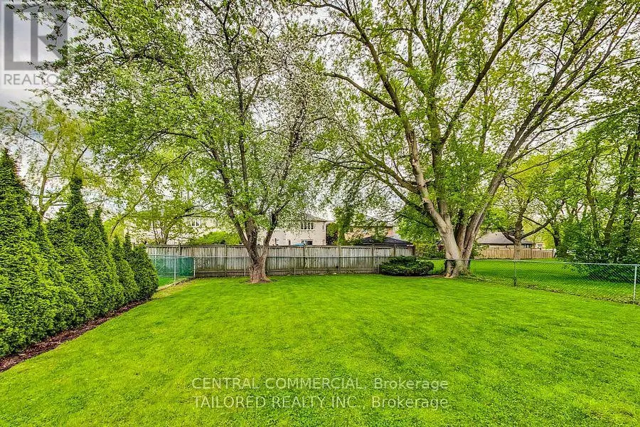 35 MACKAY DRIVE