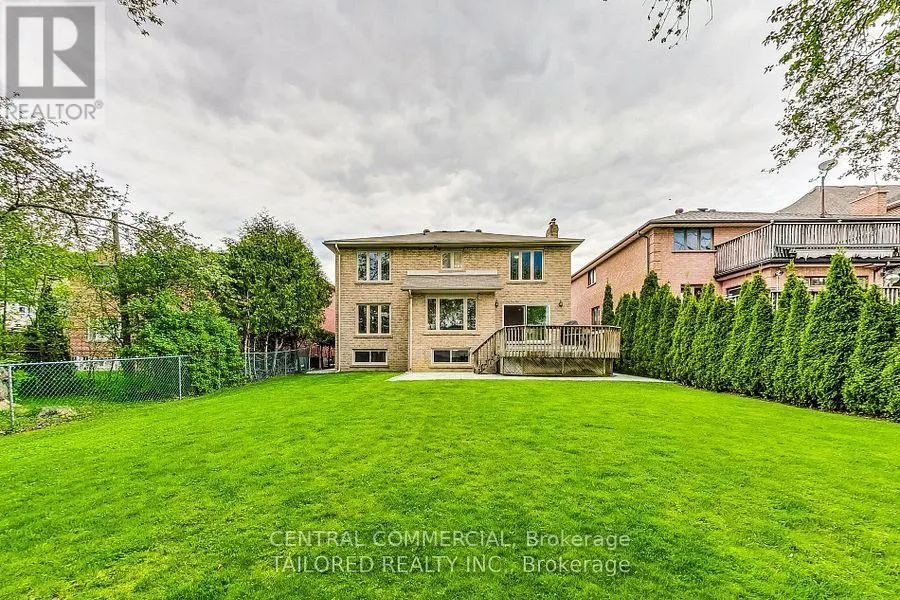 35 MACKAY DRIVE