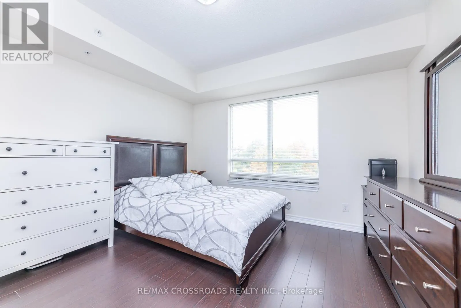 410 - 9255 JANE STREET