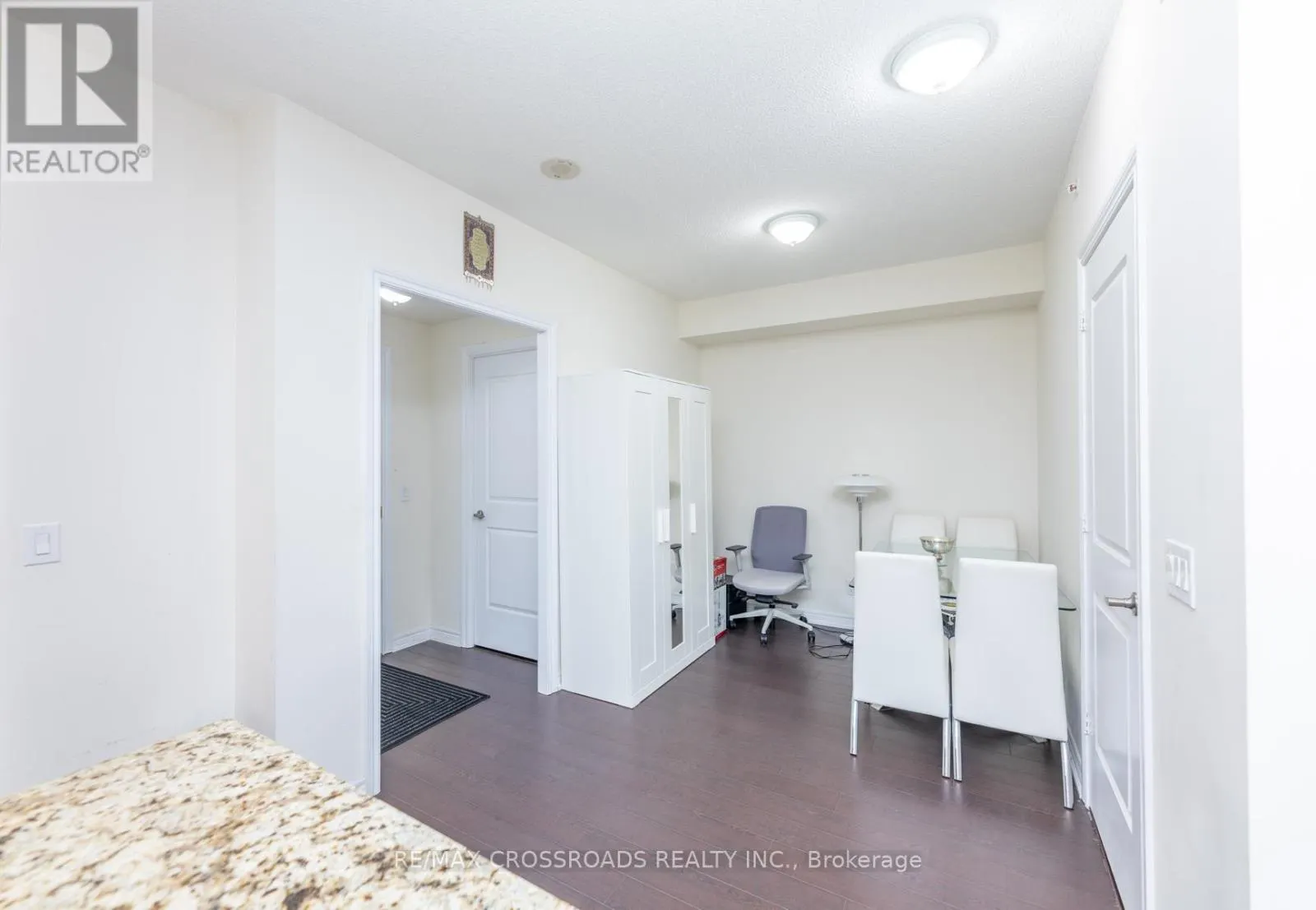 410 - 9255 JANE STREET