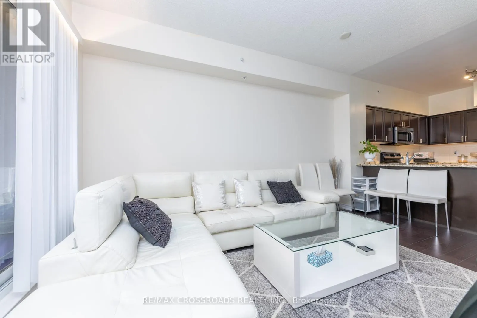 410 - 9255 JANE STREET