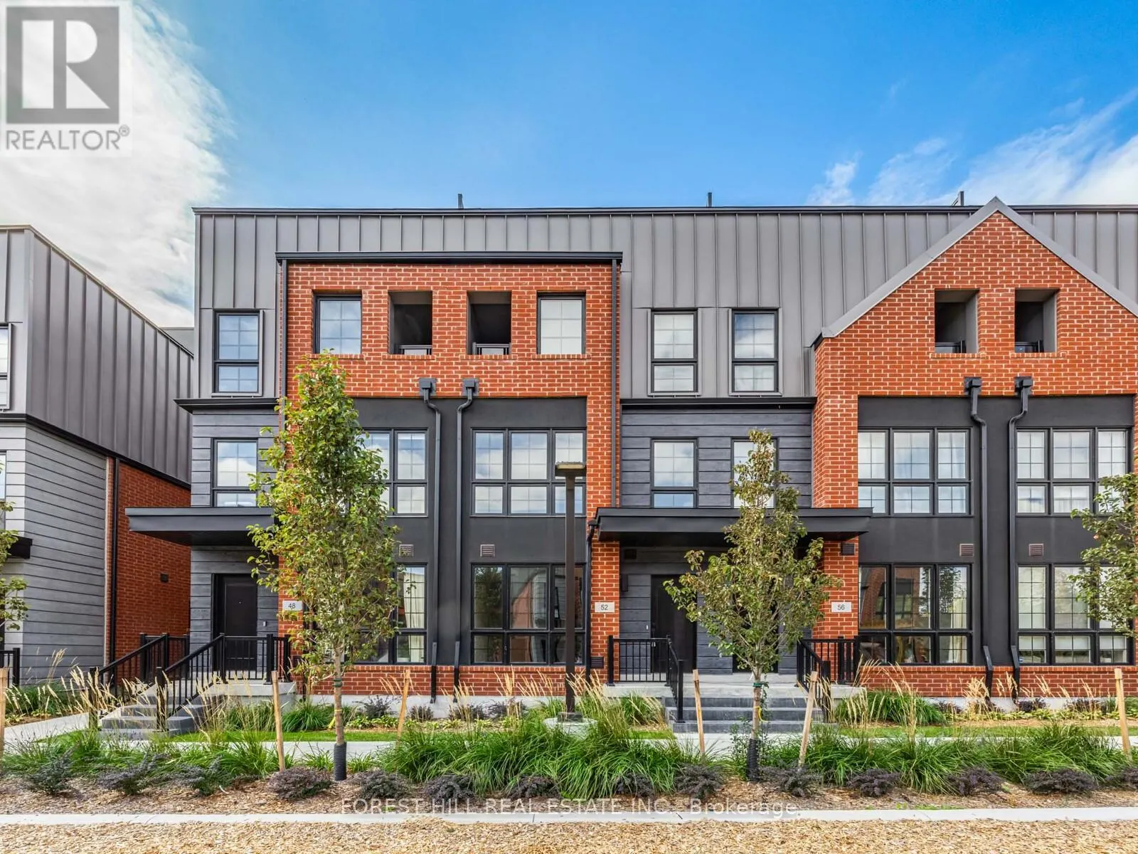 52 BURLEIGH MEWS
